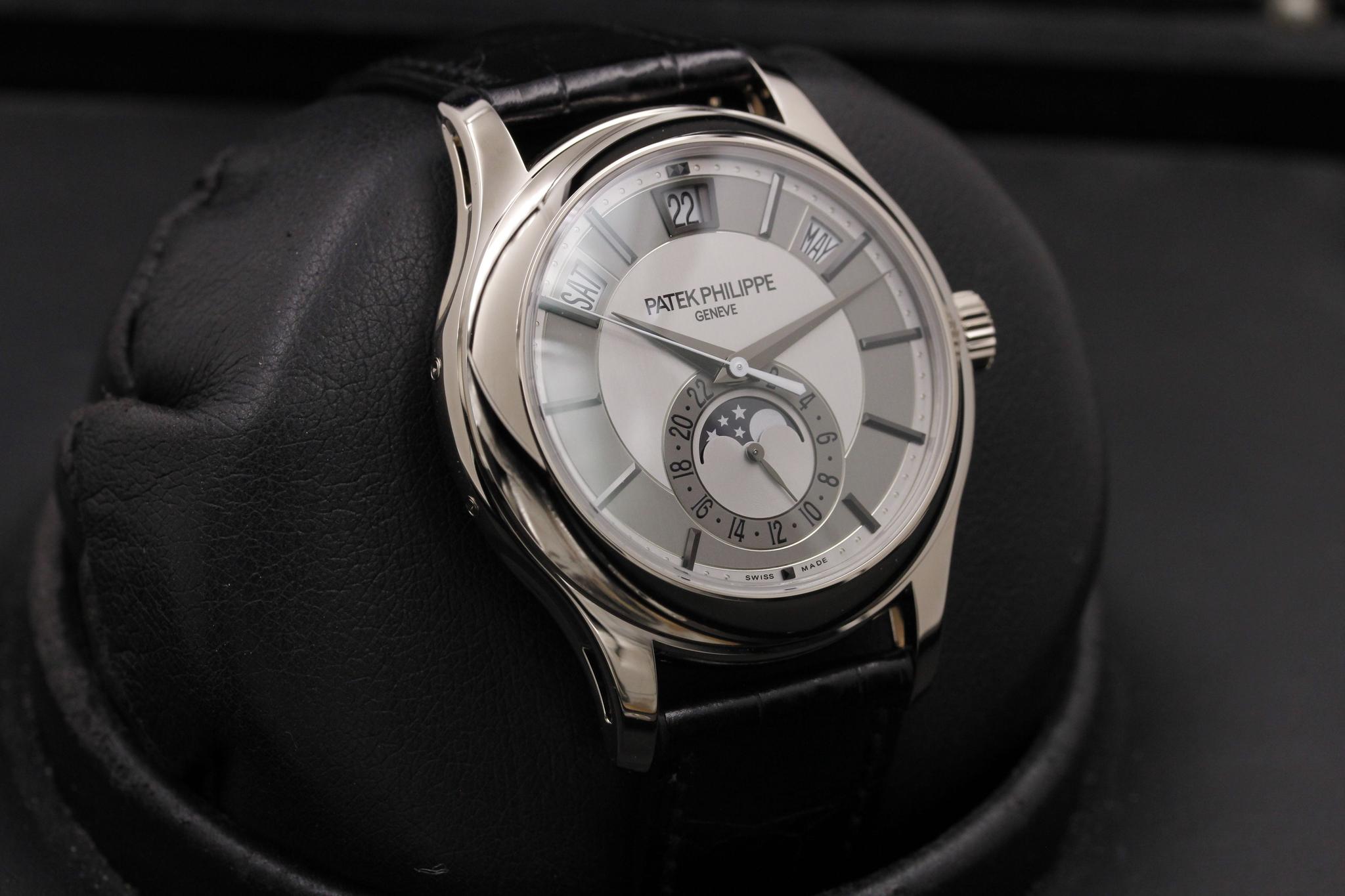 Watch Image 11