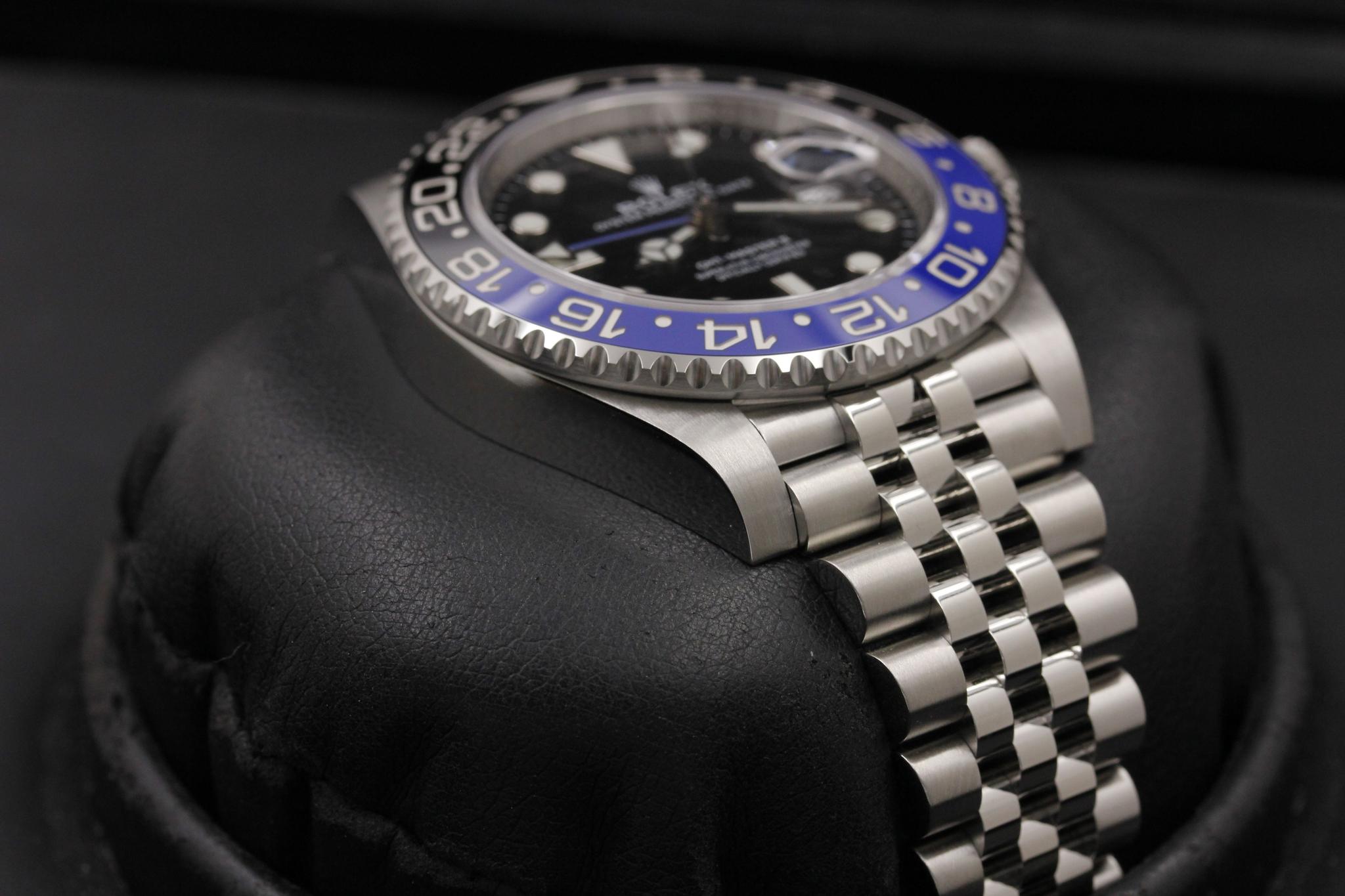 Watch Image 6