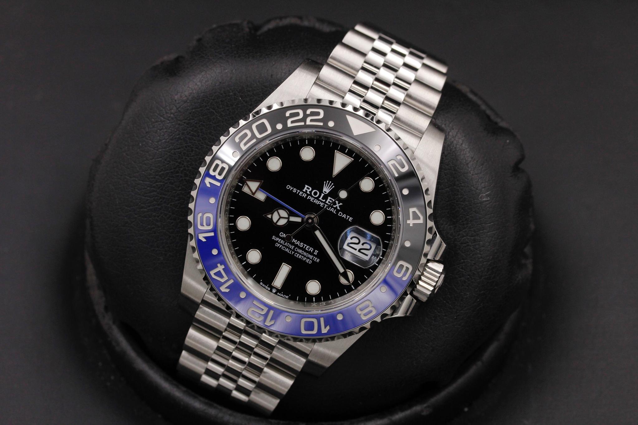 Watch Image 9