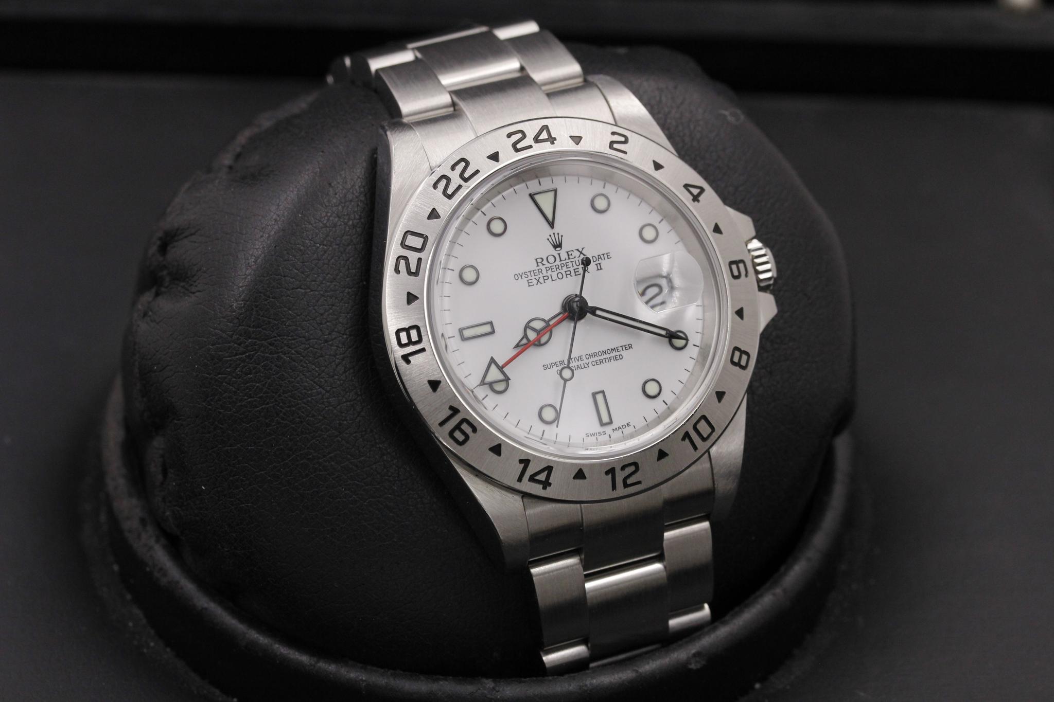 Watch Image 10