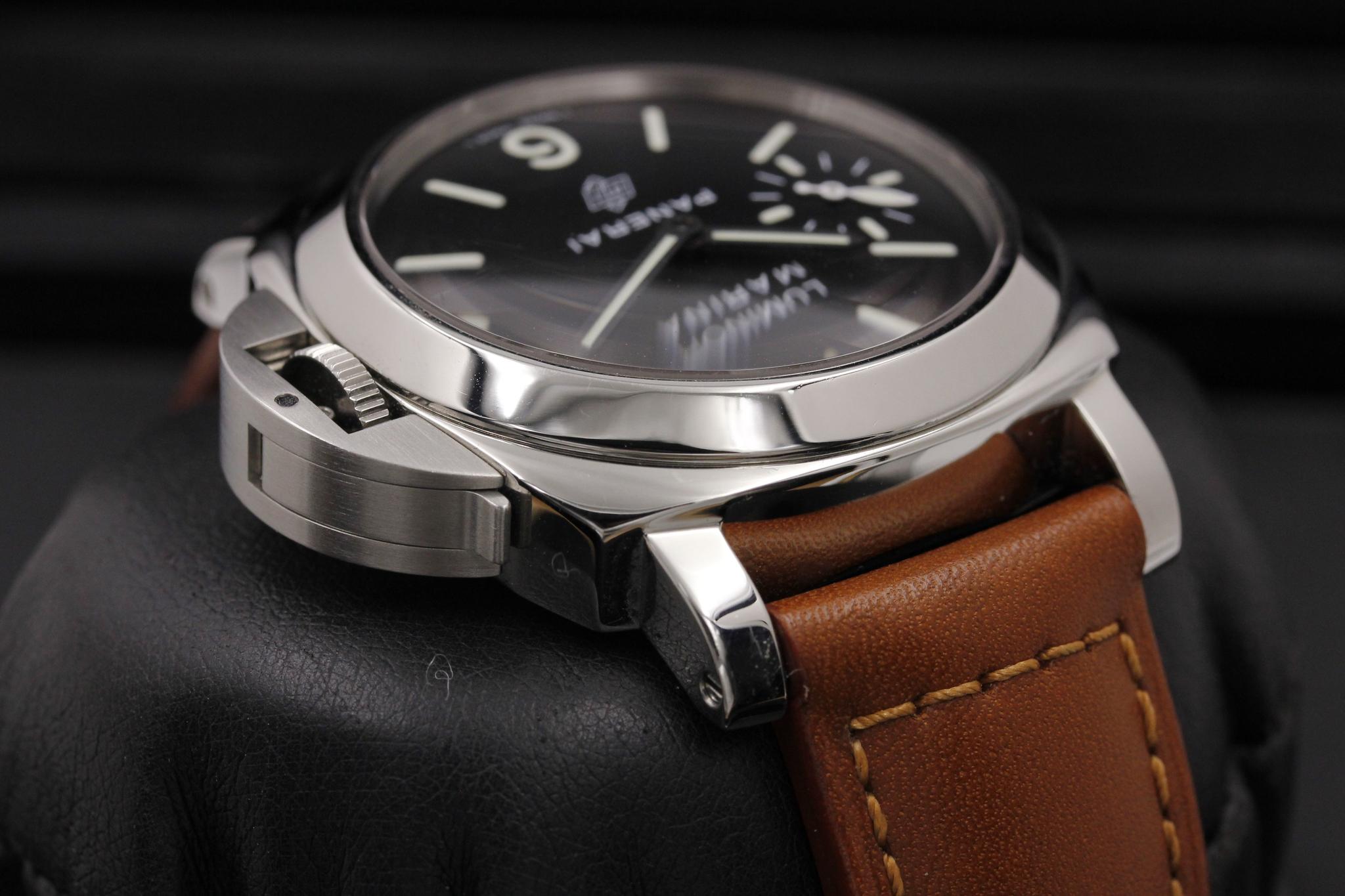 Watch Image 4