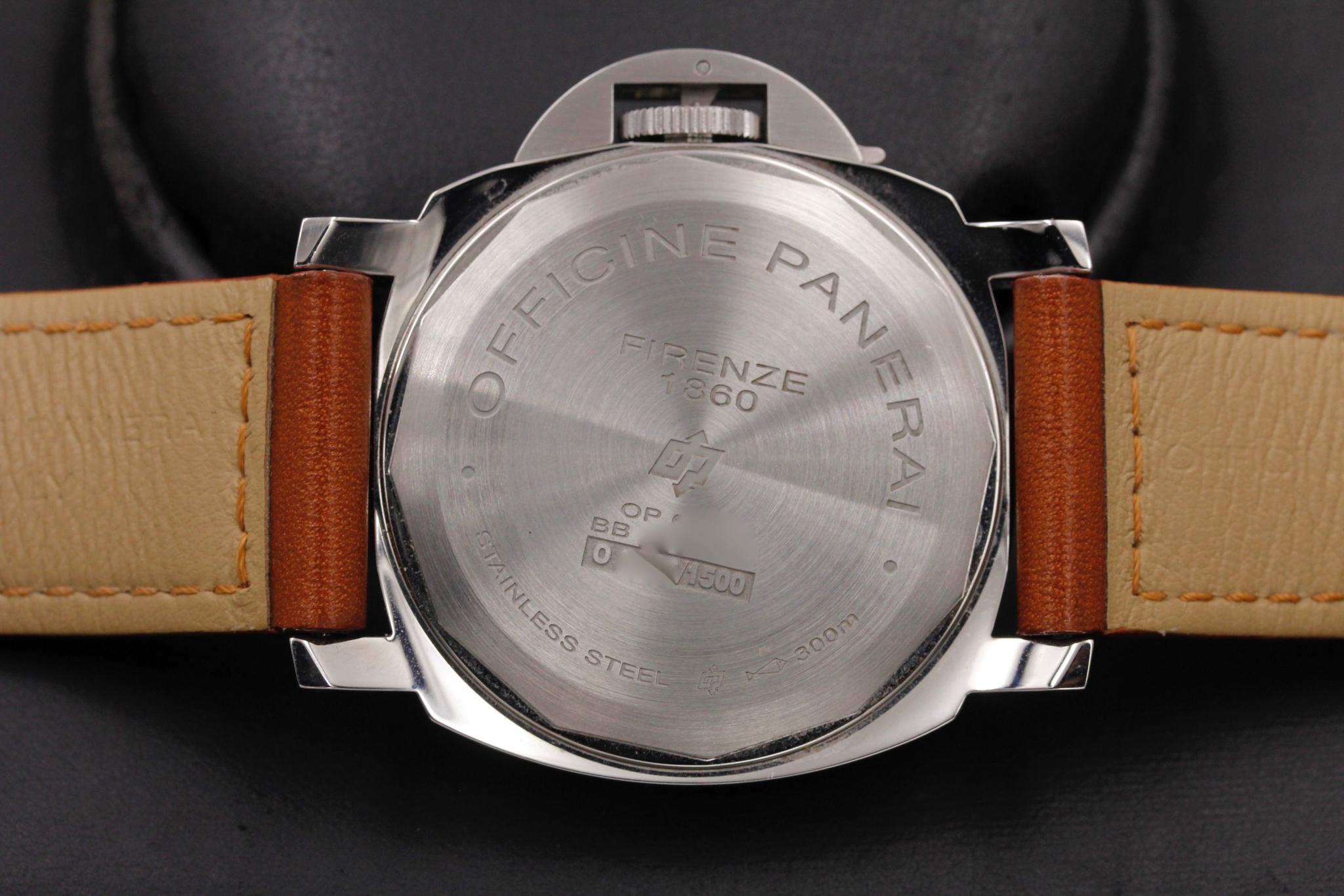 Watch Image 7