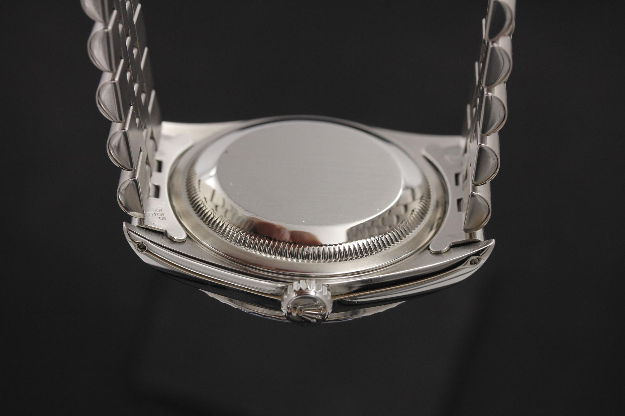 Watch Image 7