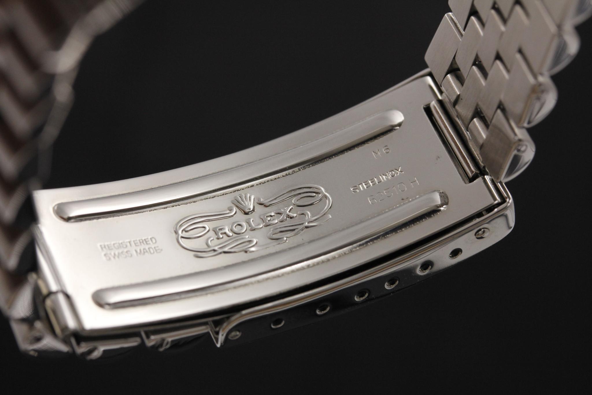 Watch Image 9