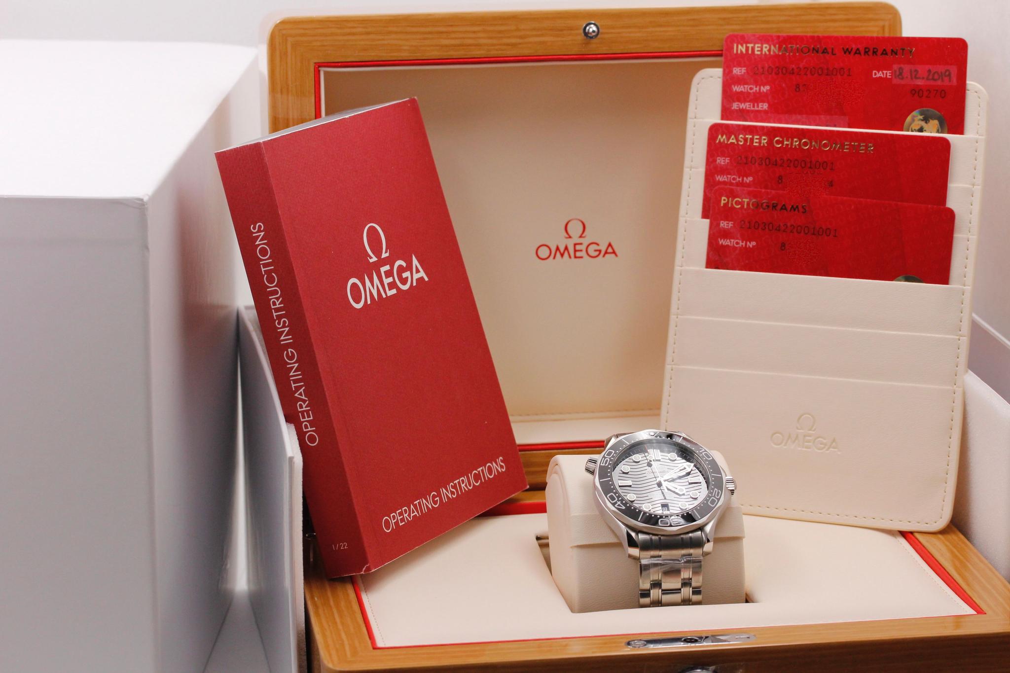 Watch Image 11