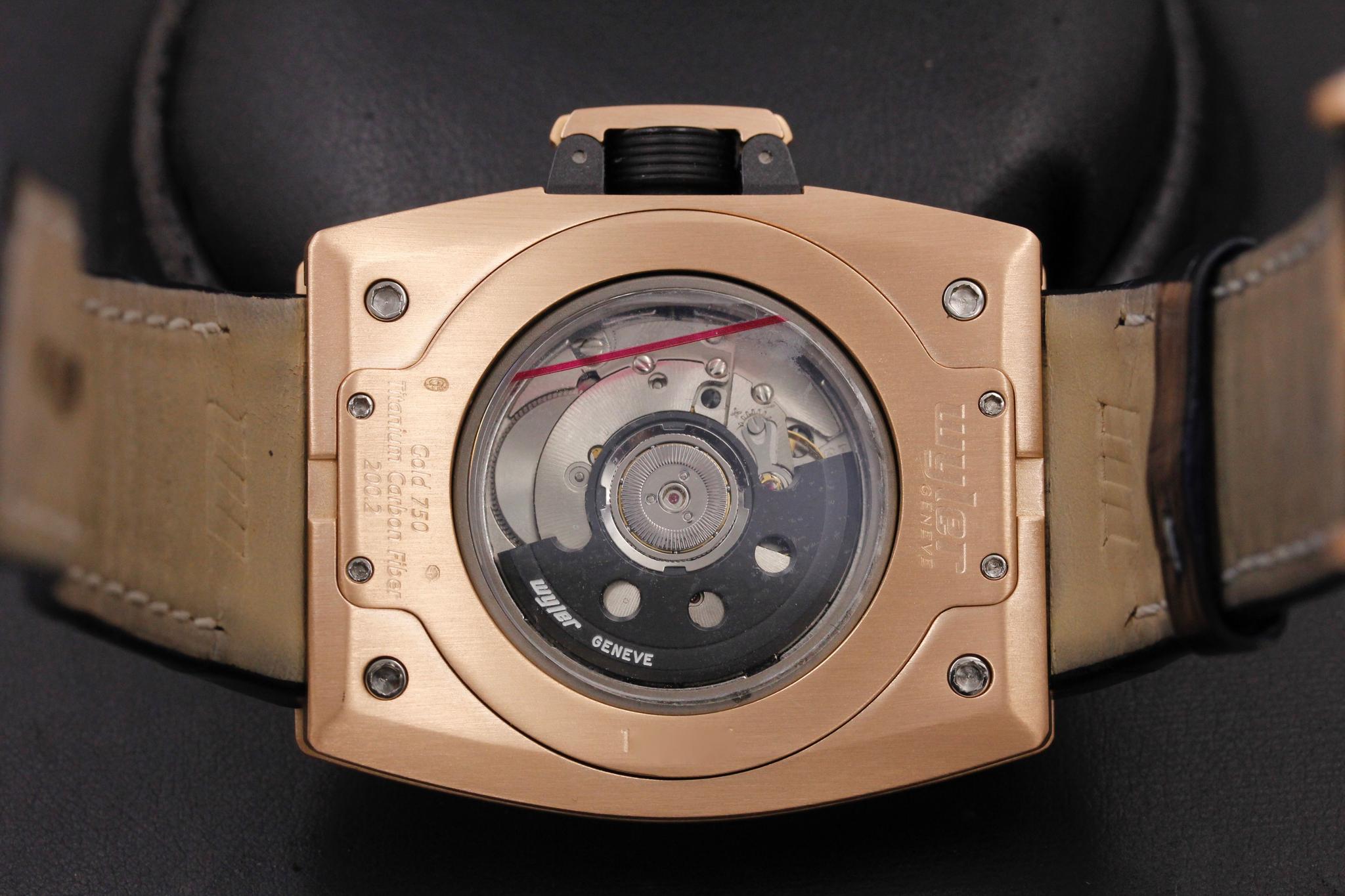 Watch Image 7