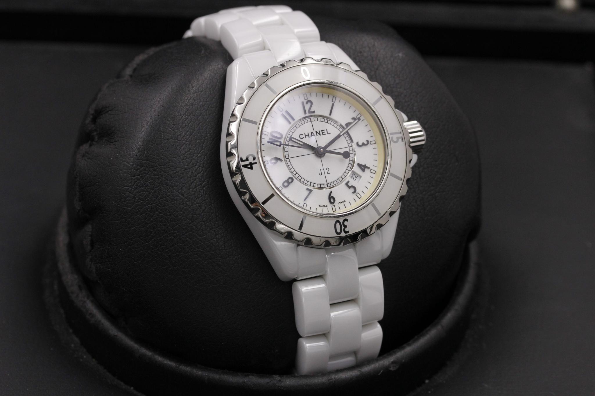 Watch Image 8