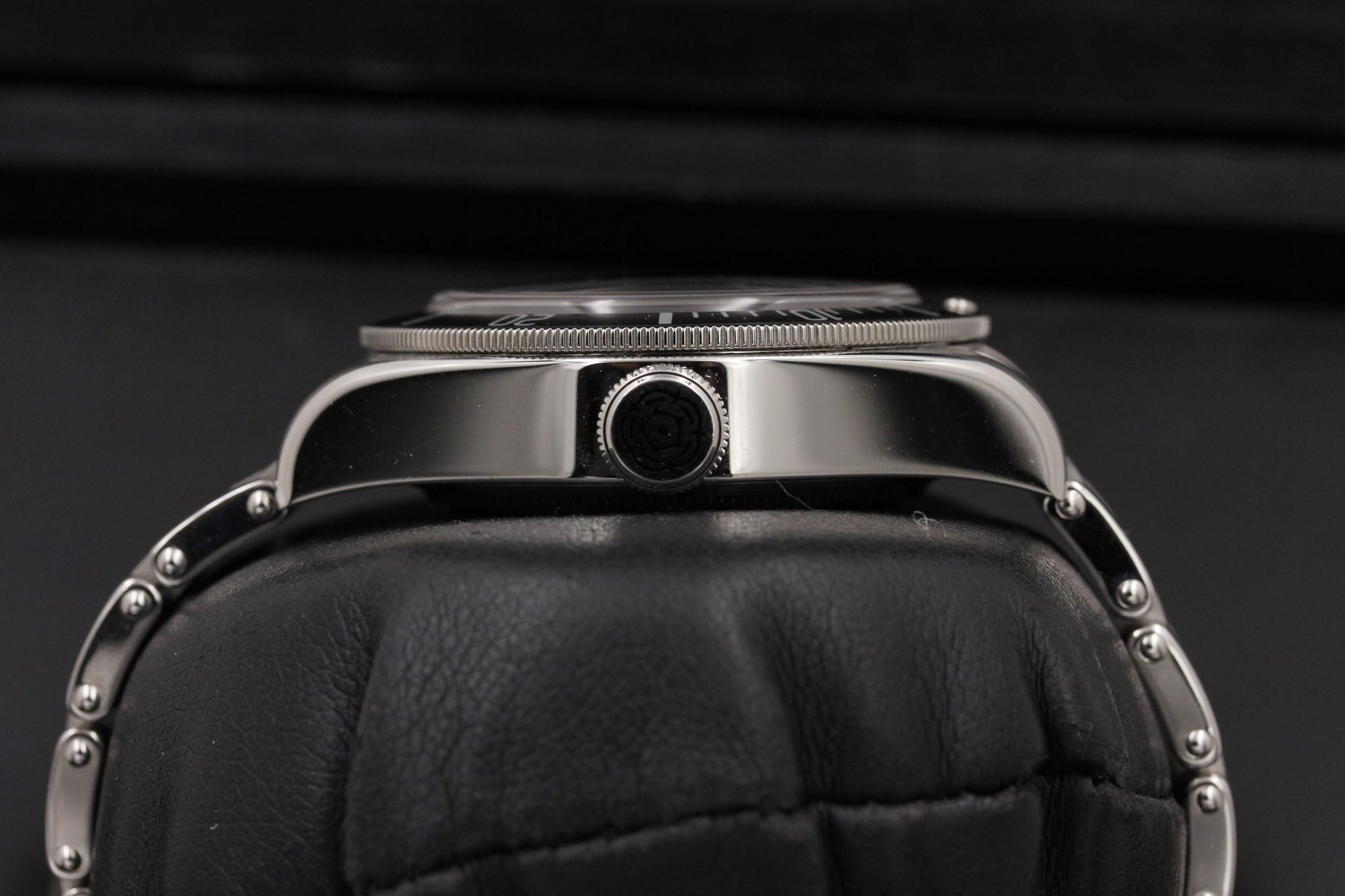 Watch Image 3