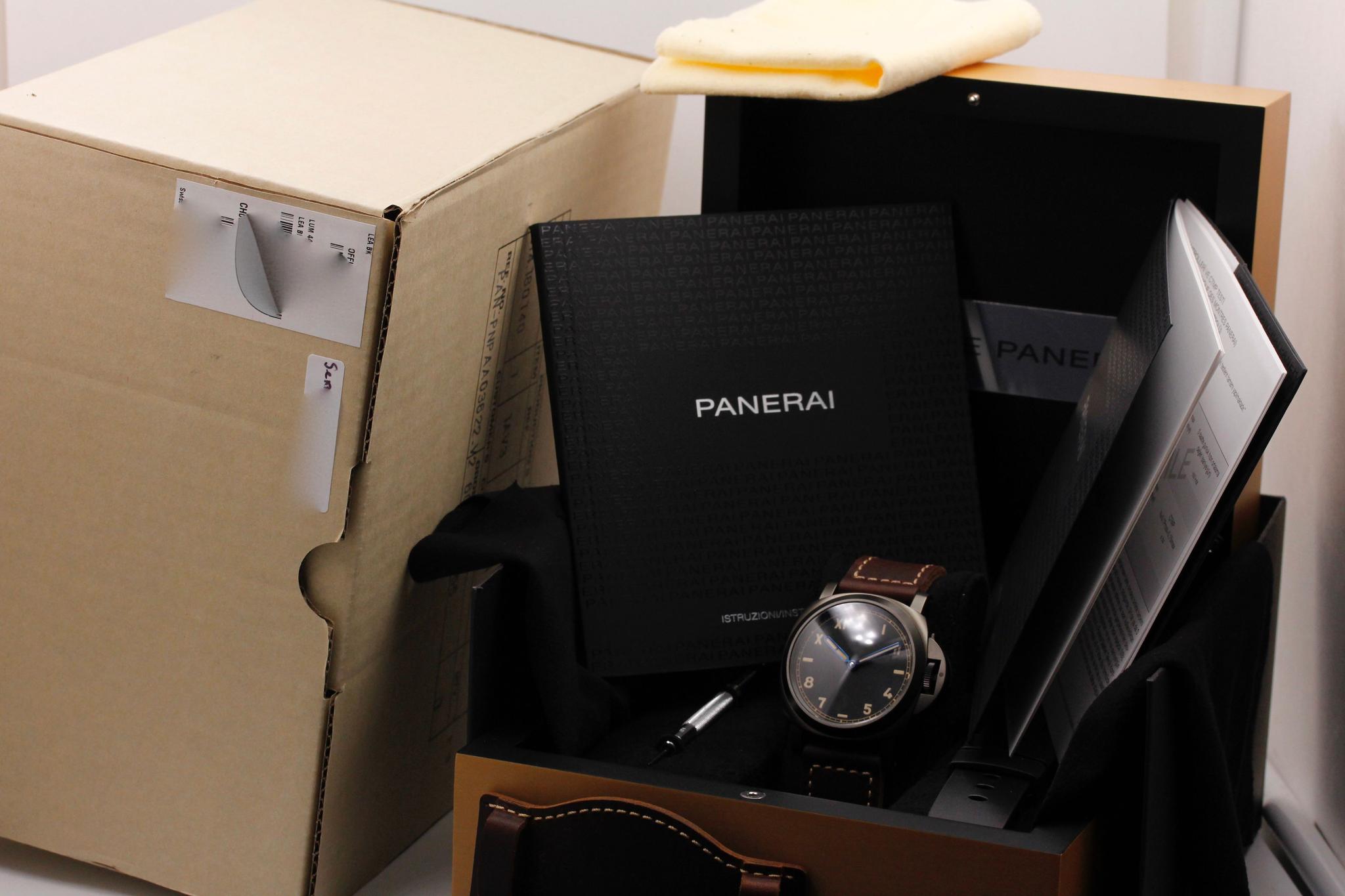 Watch Image 12