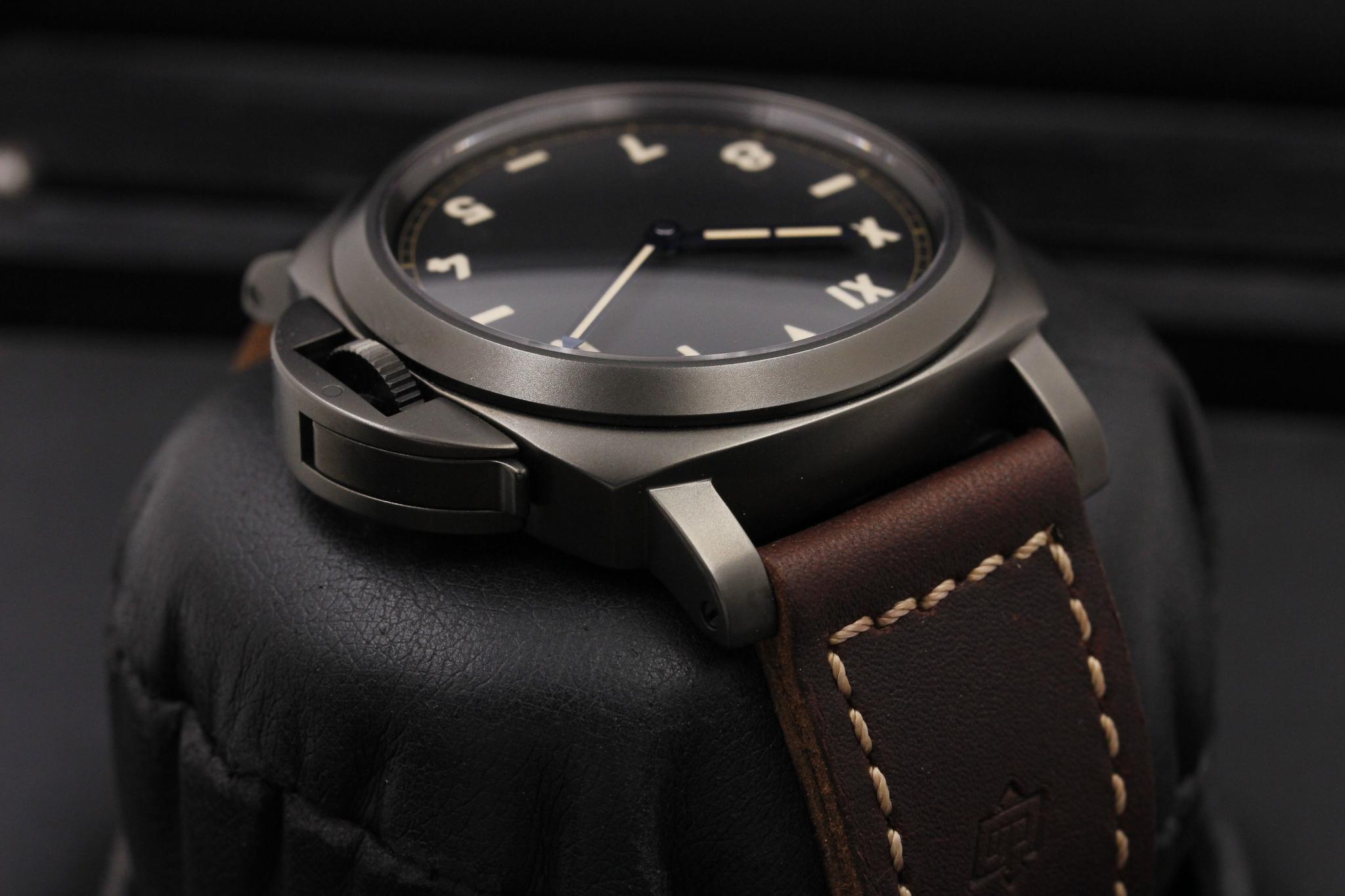 Watch Image 4