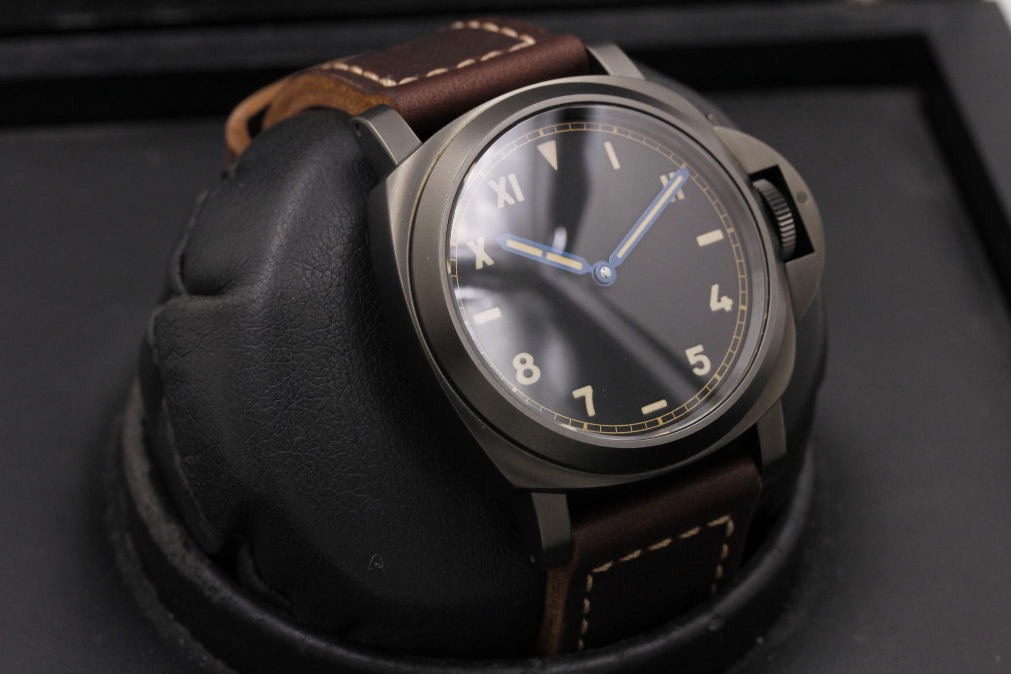 Watch Image 10
