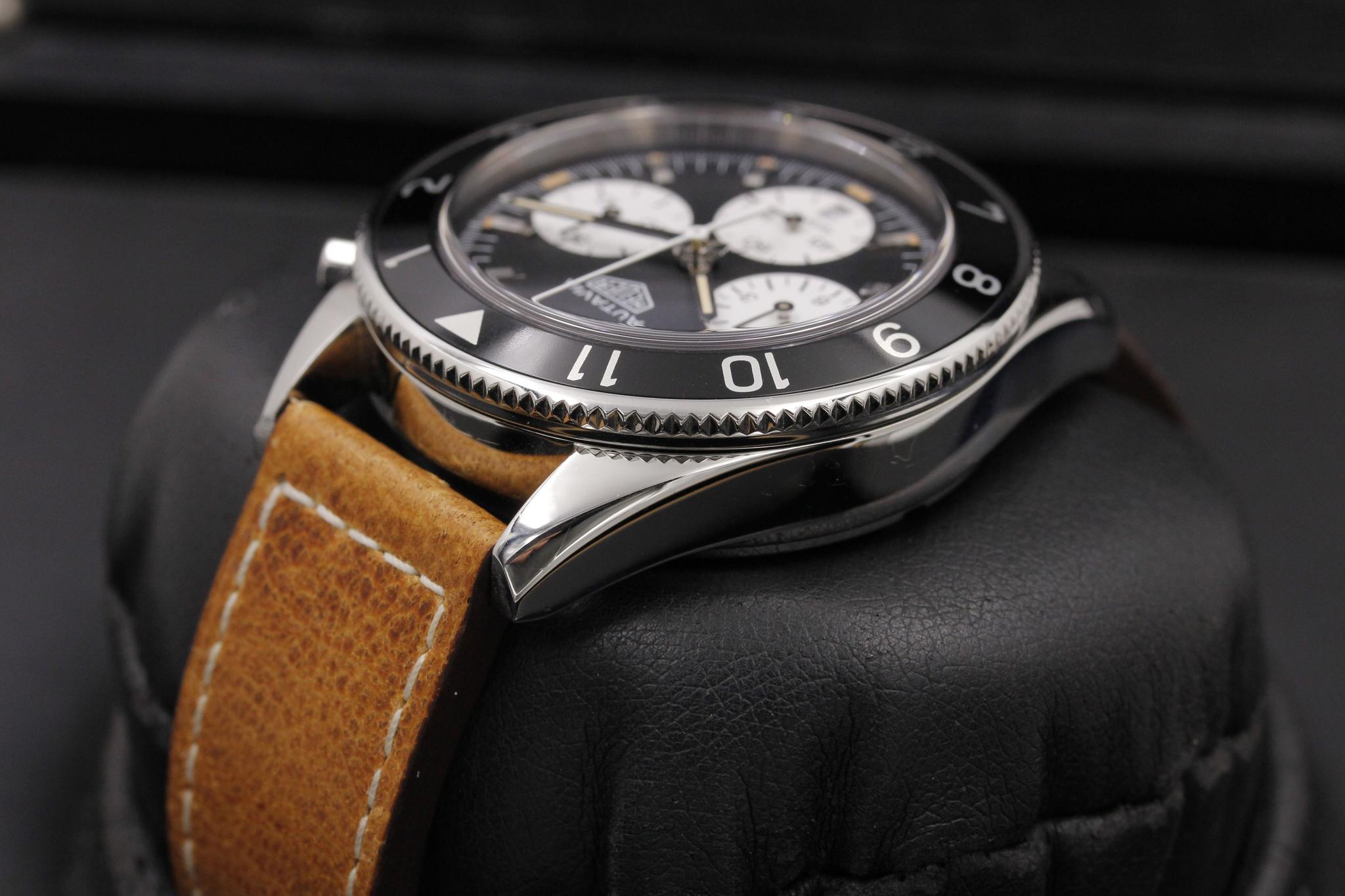 Watch Image 5