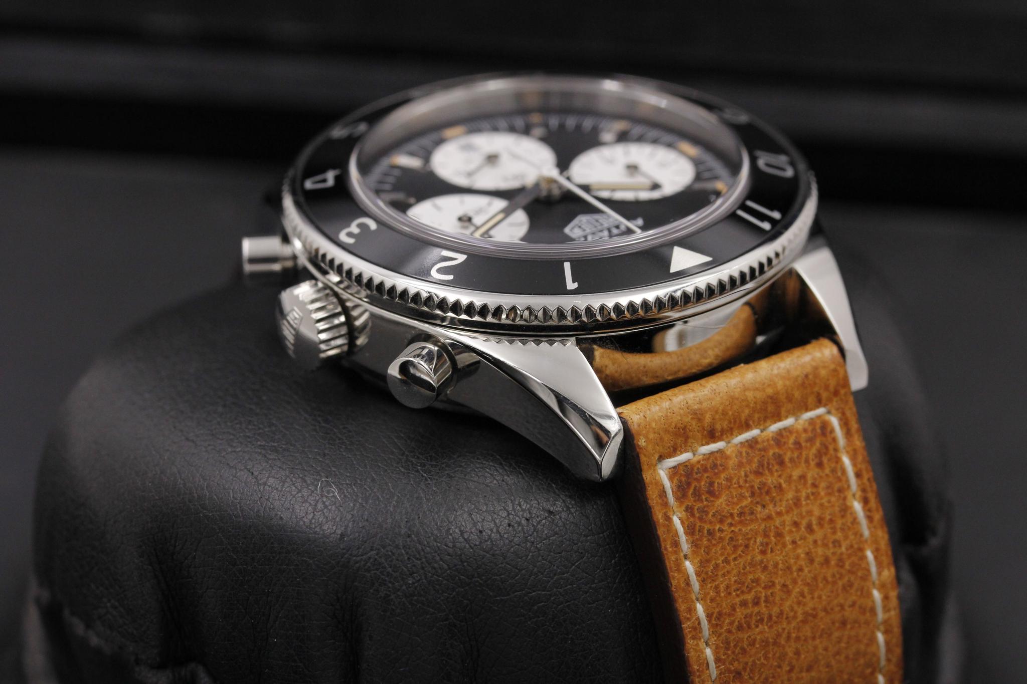 Watch Image 4