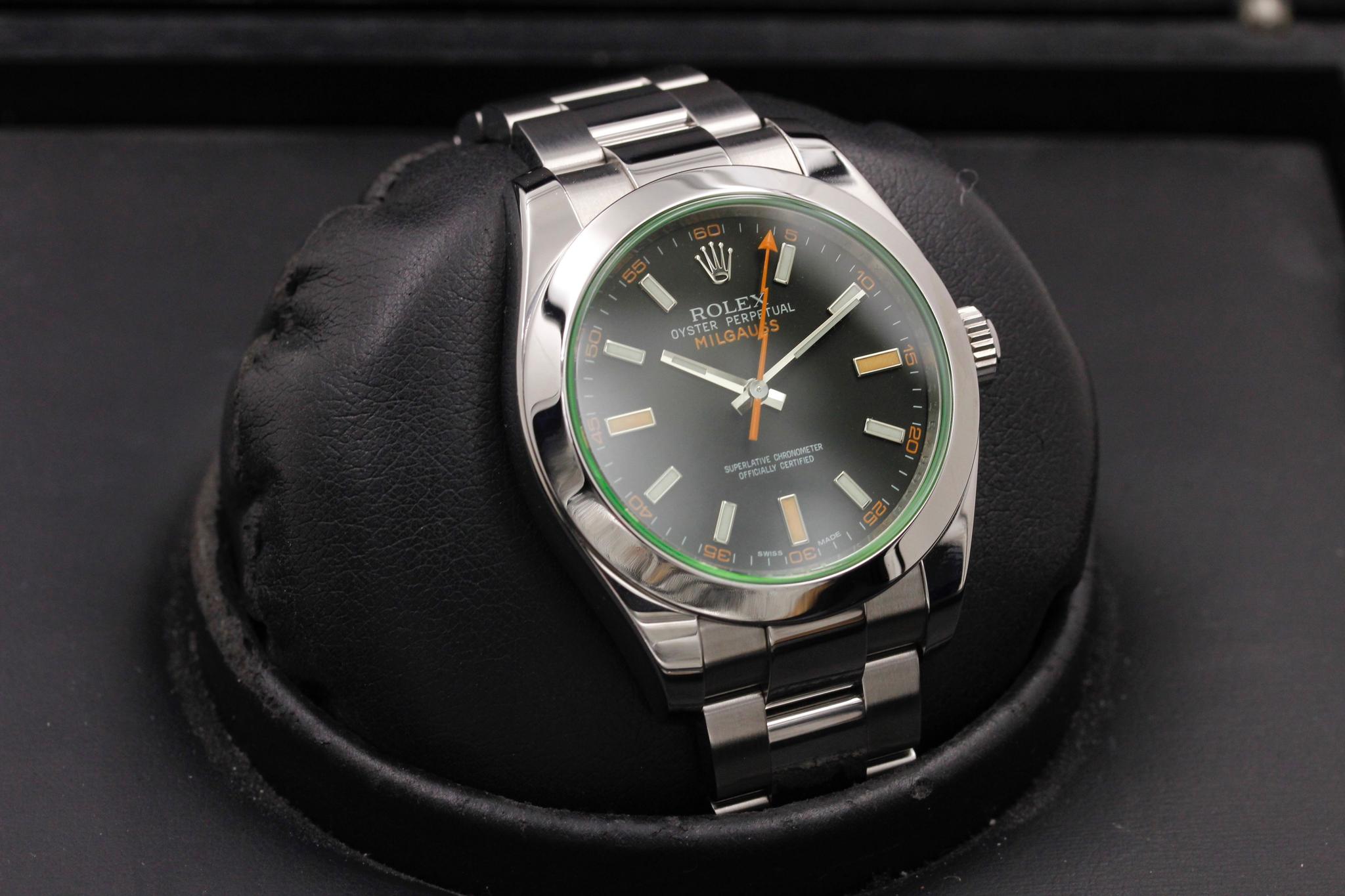 Watch Image 10