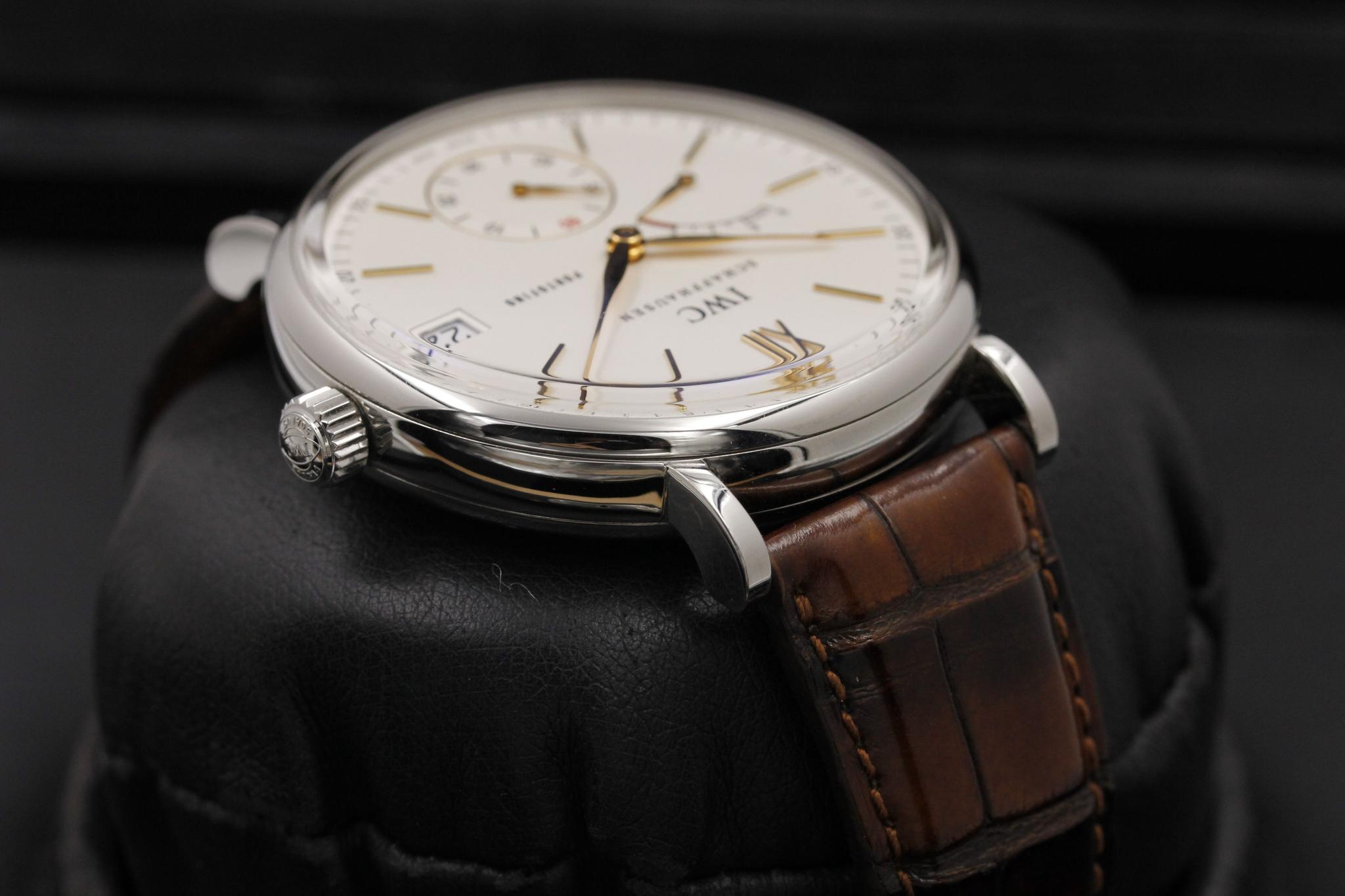 Watch Image 4