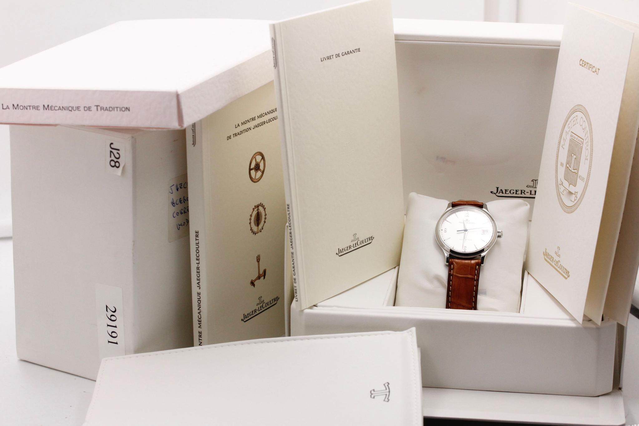 Watch Image 12
