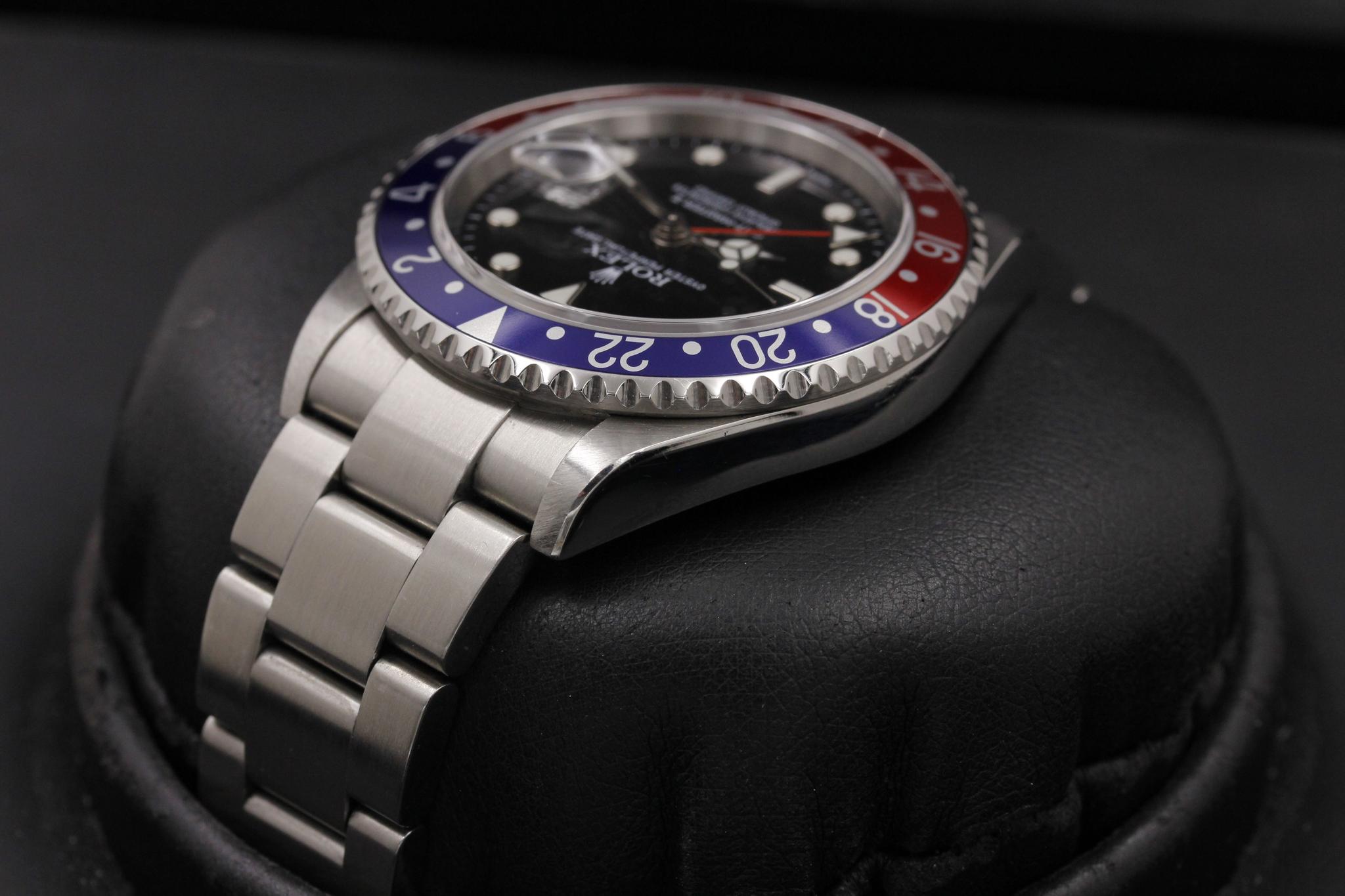 Watch Image 5
