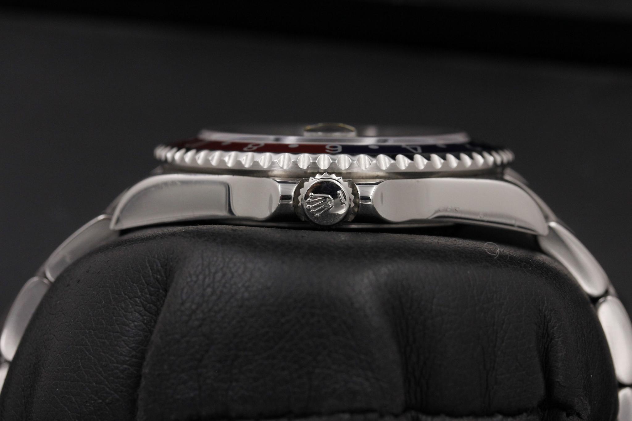Watch Image 3