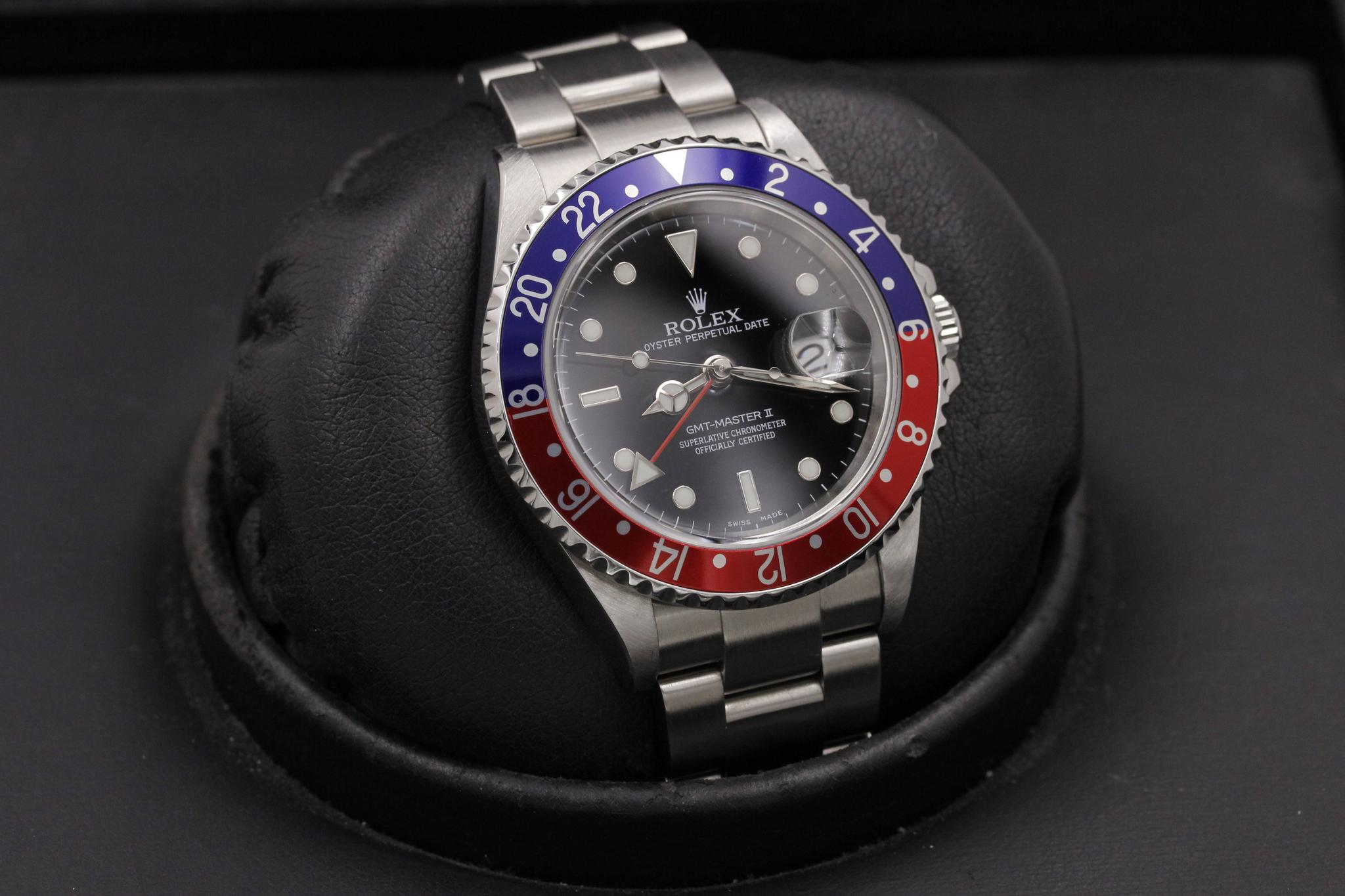 Watch Image 11