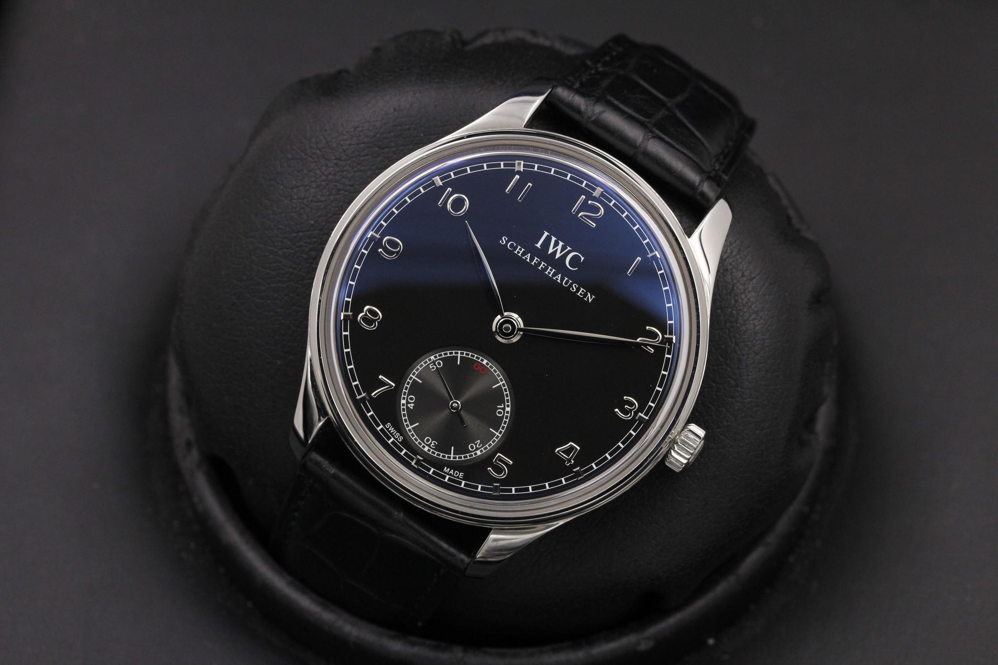 Watch Image 9