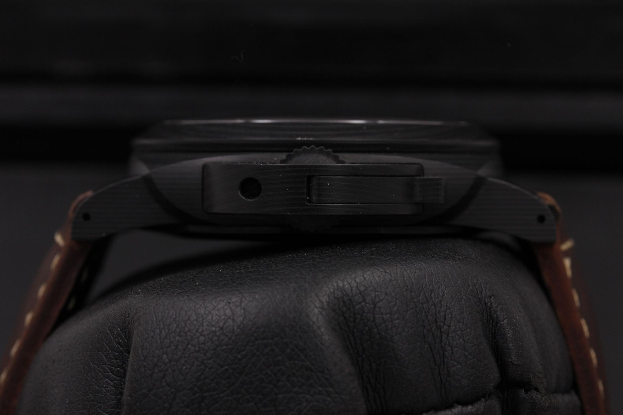 Watch Image 3