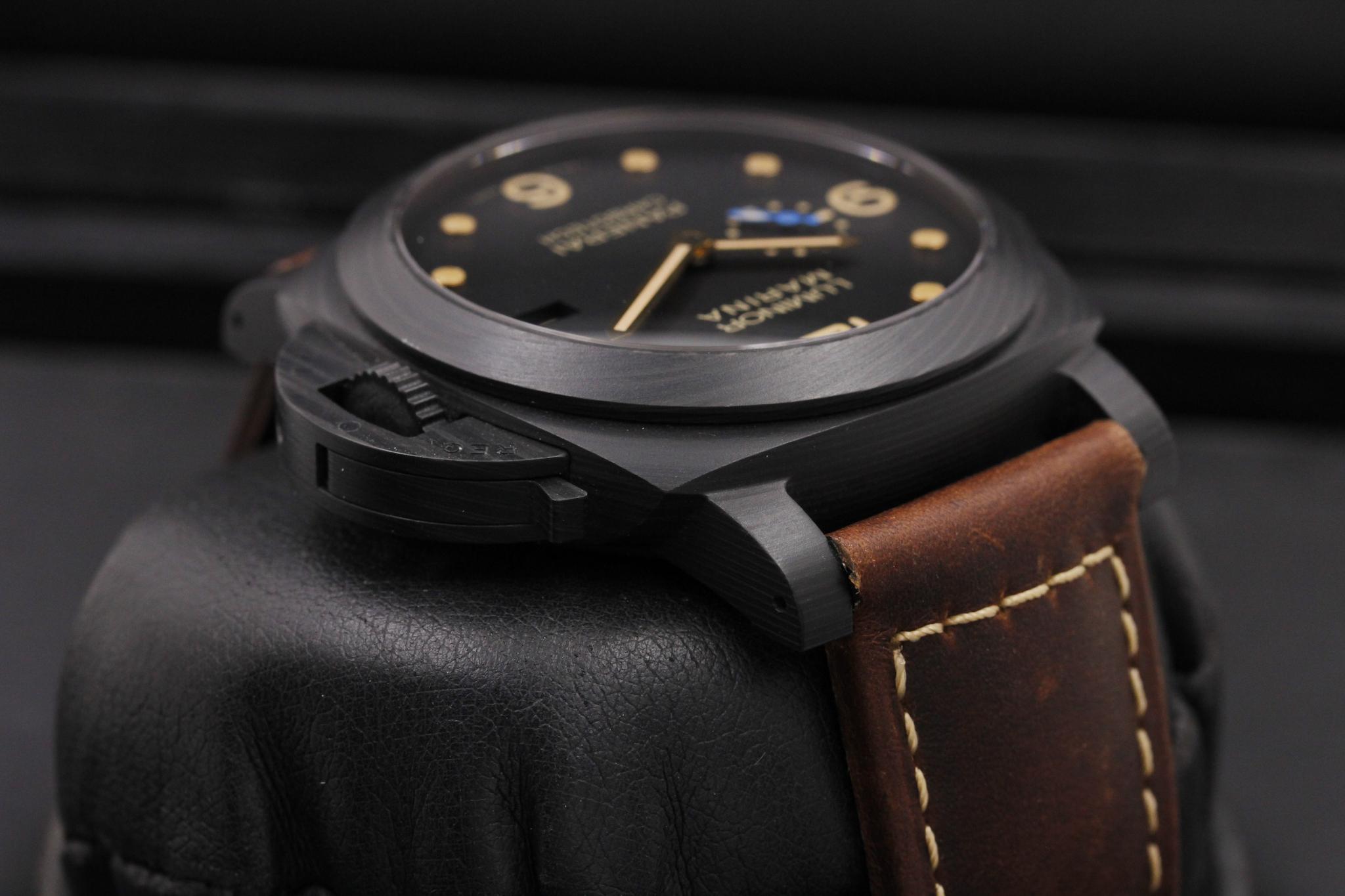 Watch Image 4