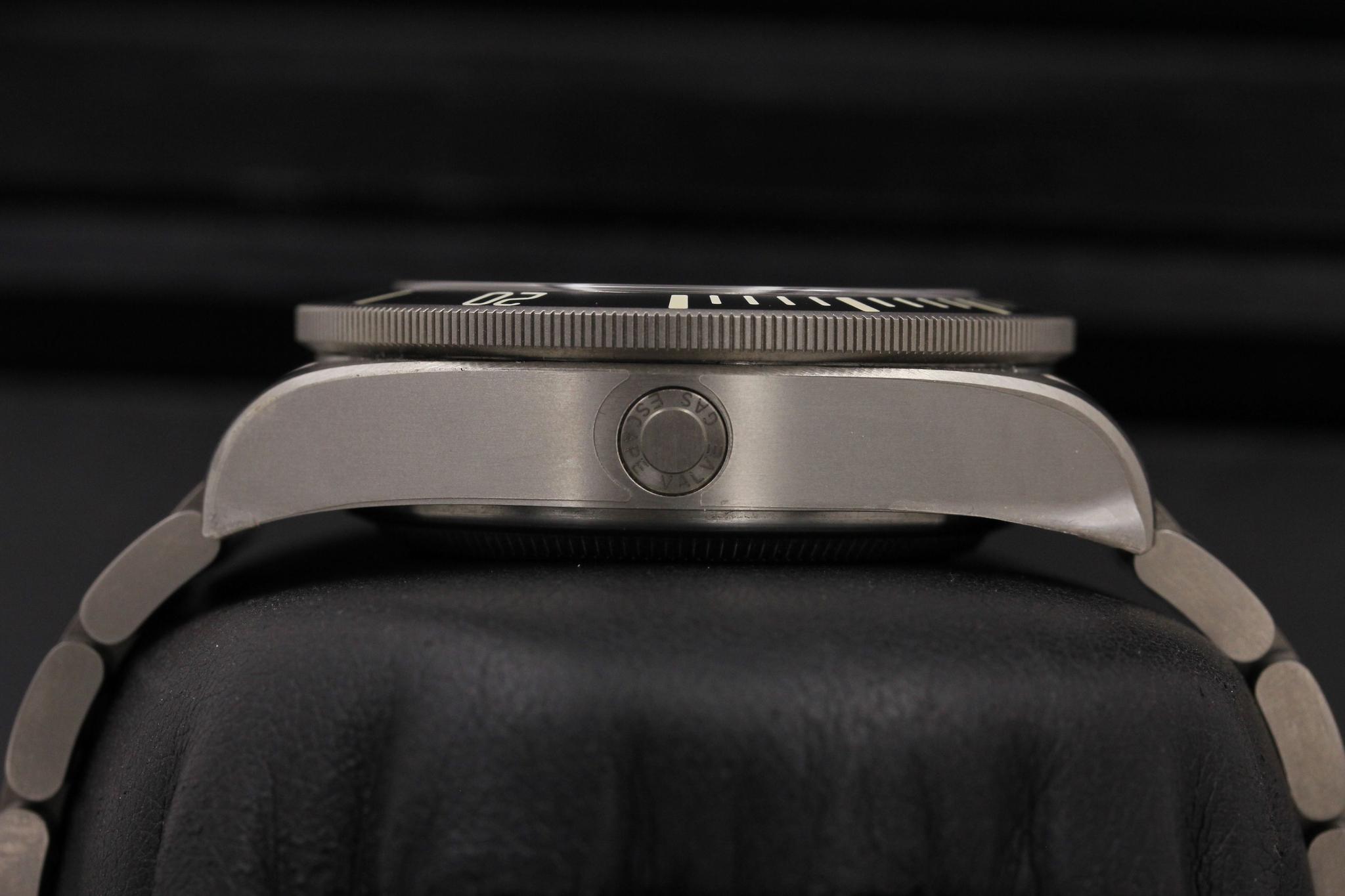 Watch Image 3