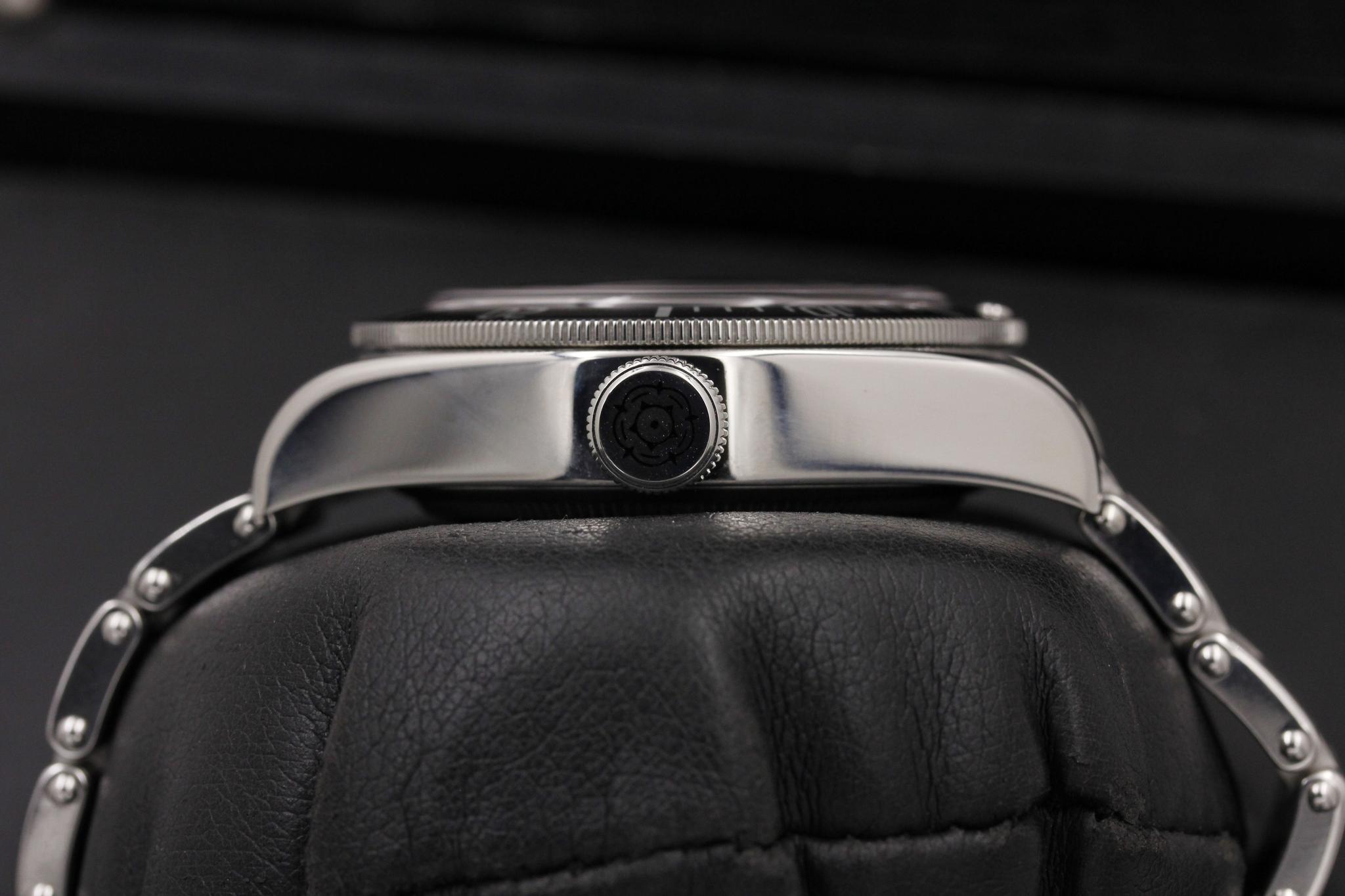 Watch Image 3