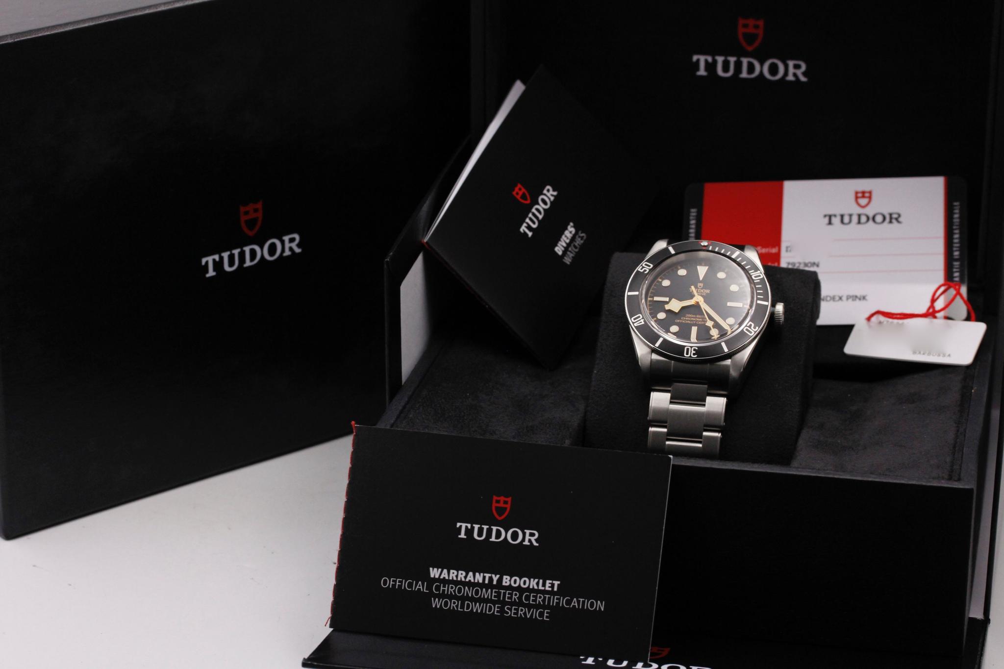 Watch Image 11