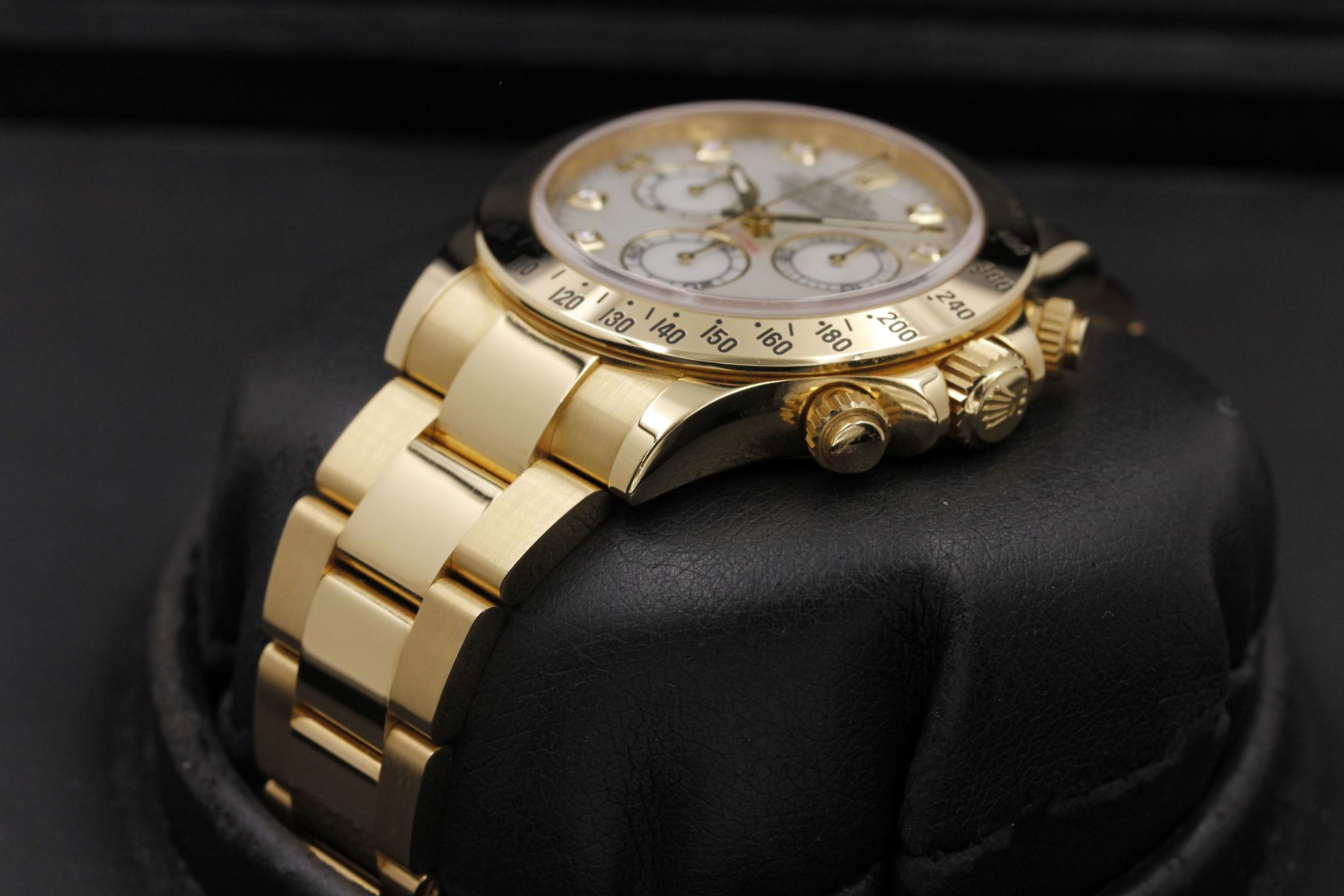 Watch Image 2