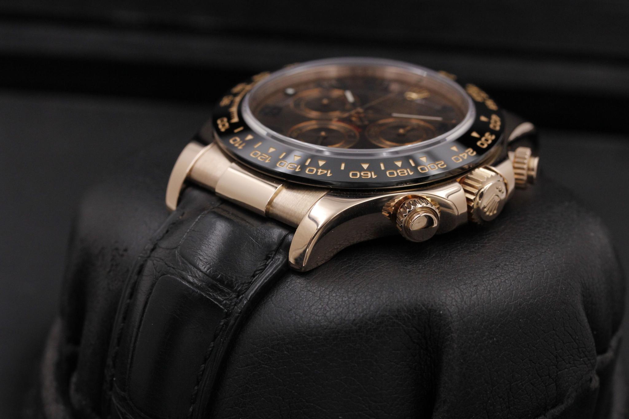 Watch Image 2