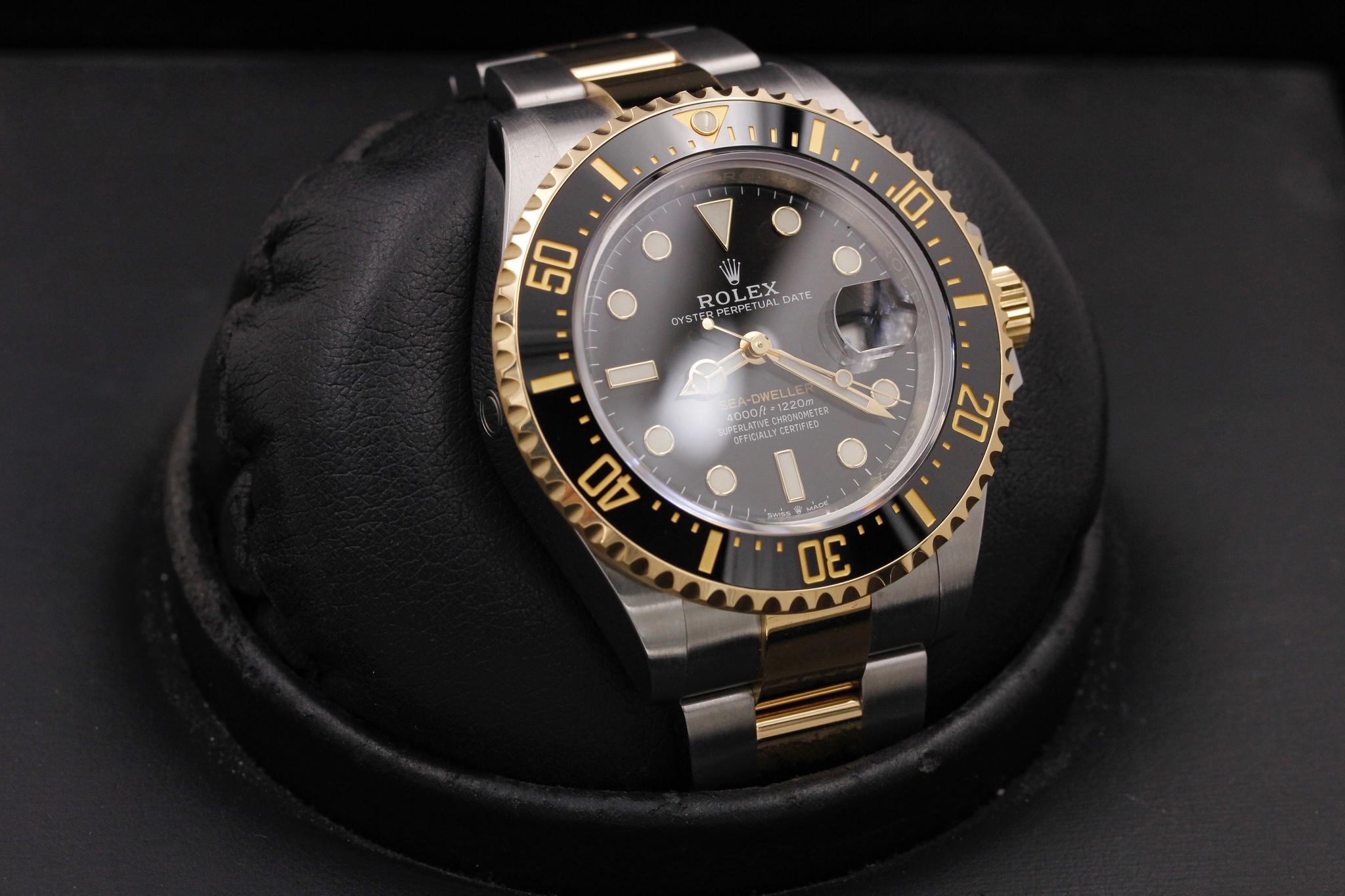Watch Image 10