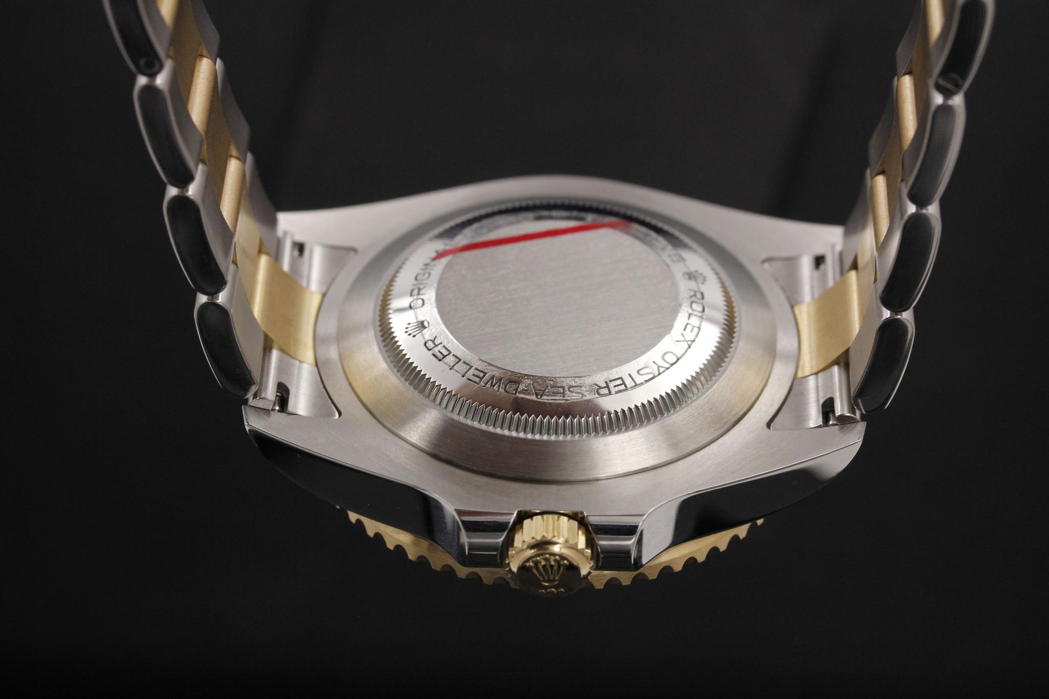 Watch Image 7