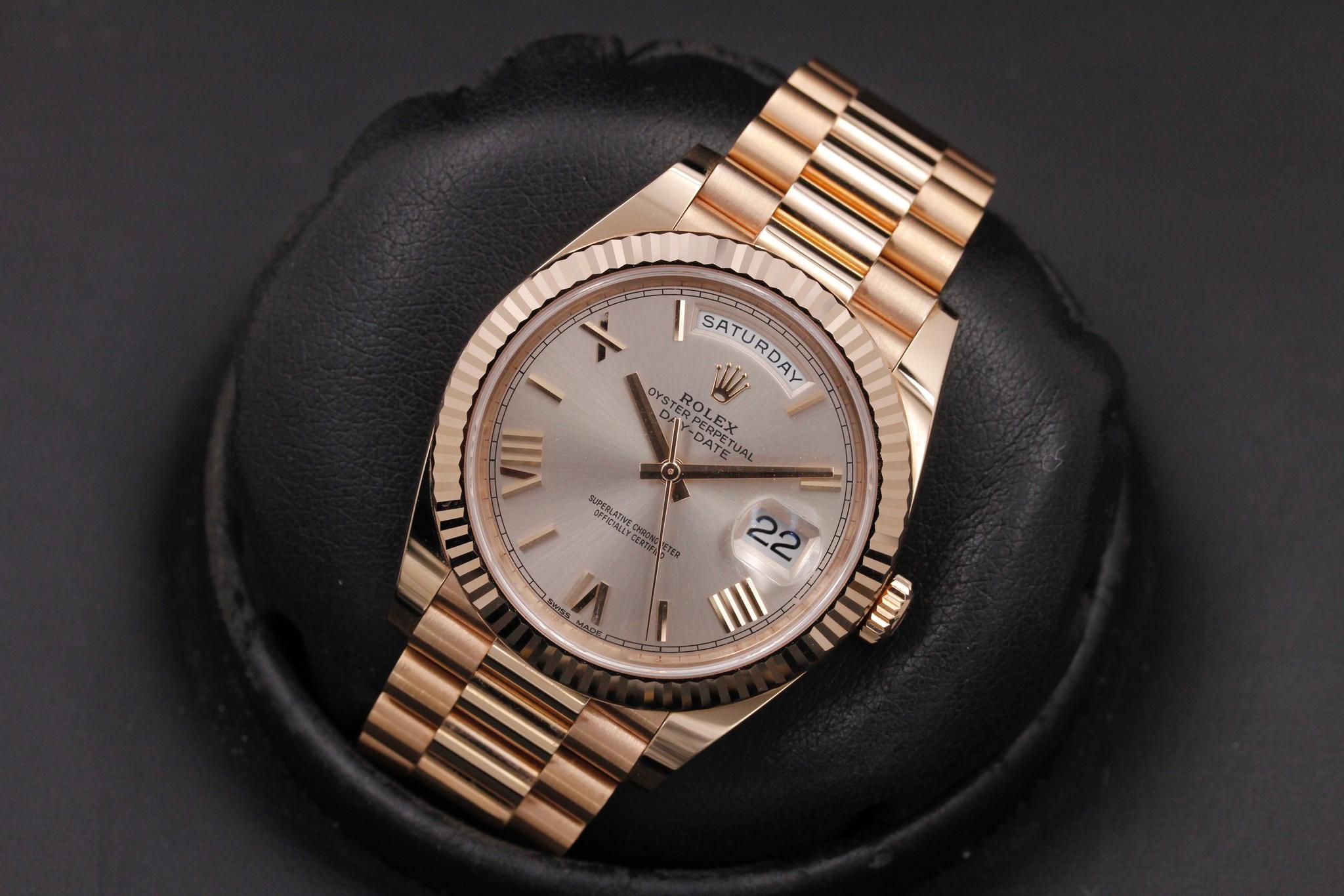 Watch Image 9