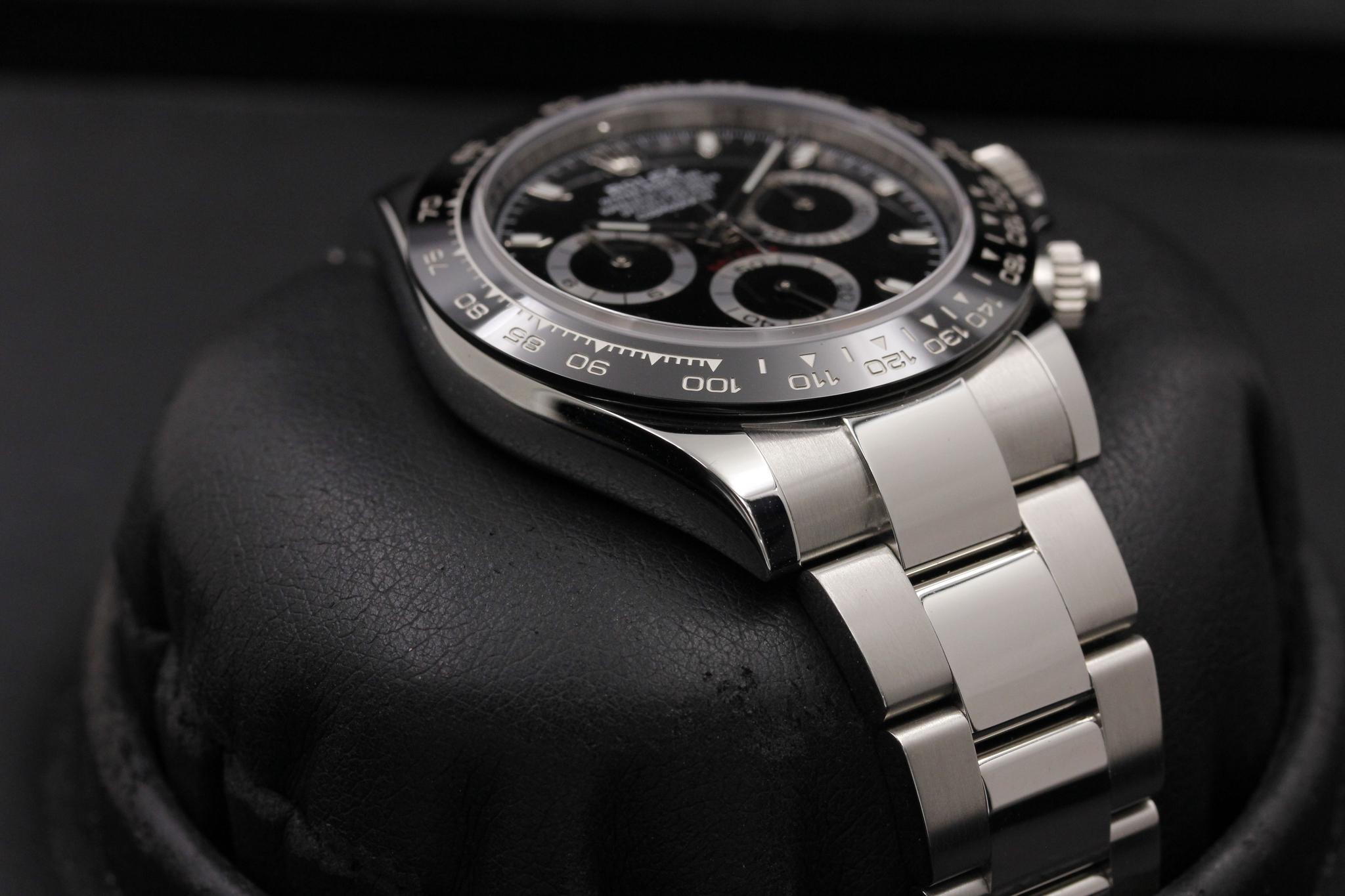 Watch Image 6