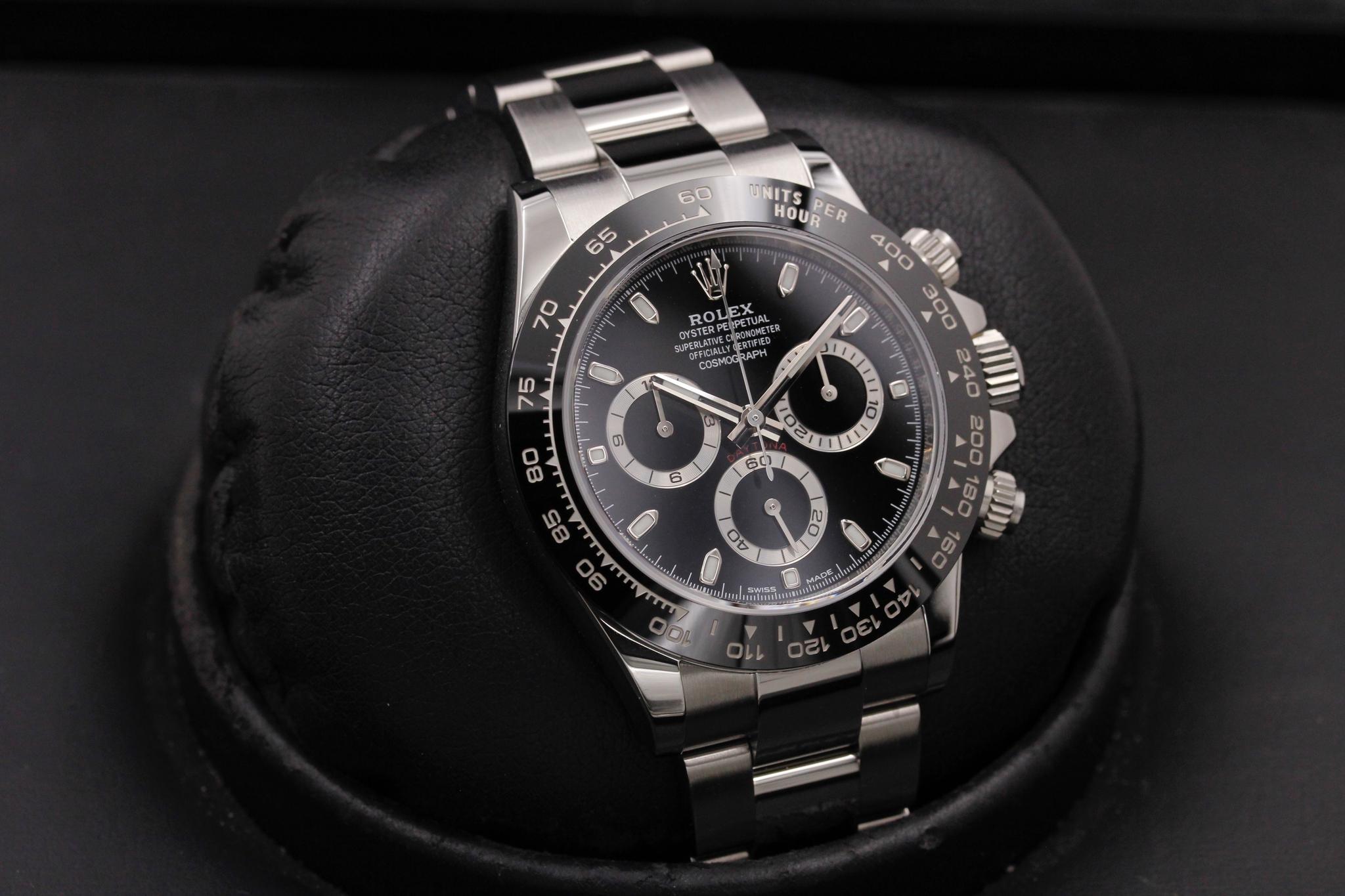 Watch Image 10