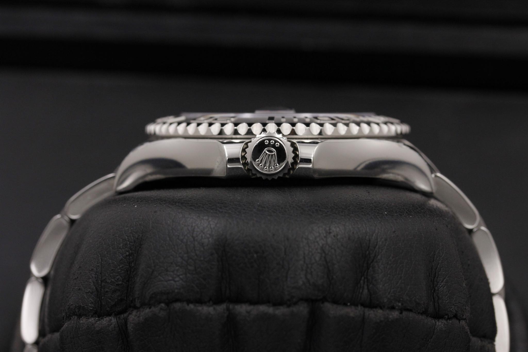Watch Image 3