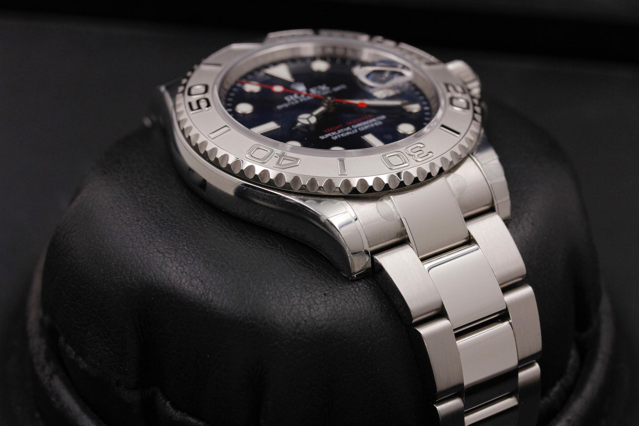 Watch Image 6