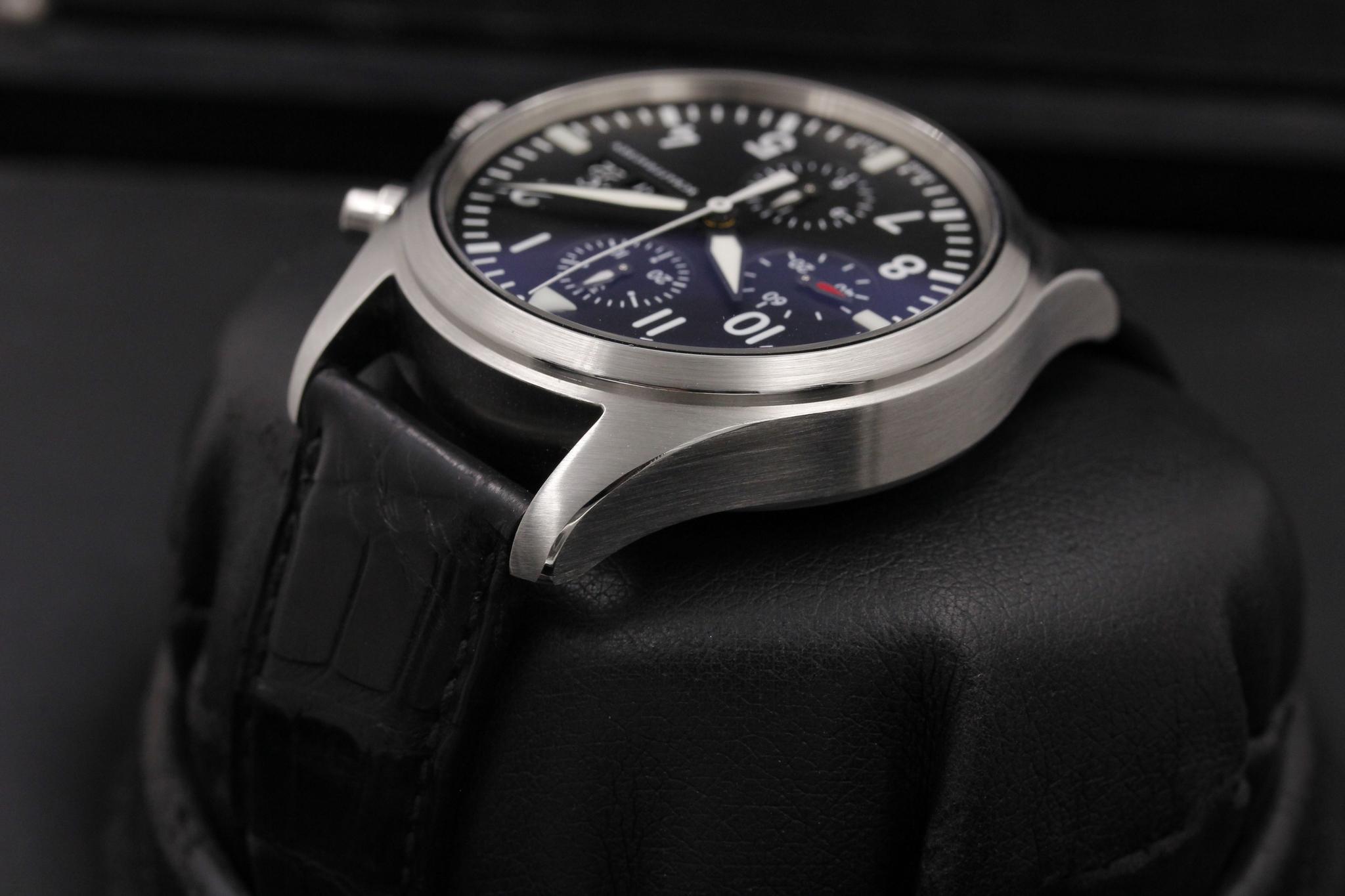 Watch Image 5