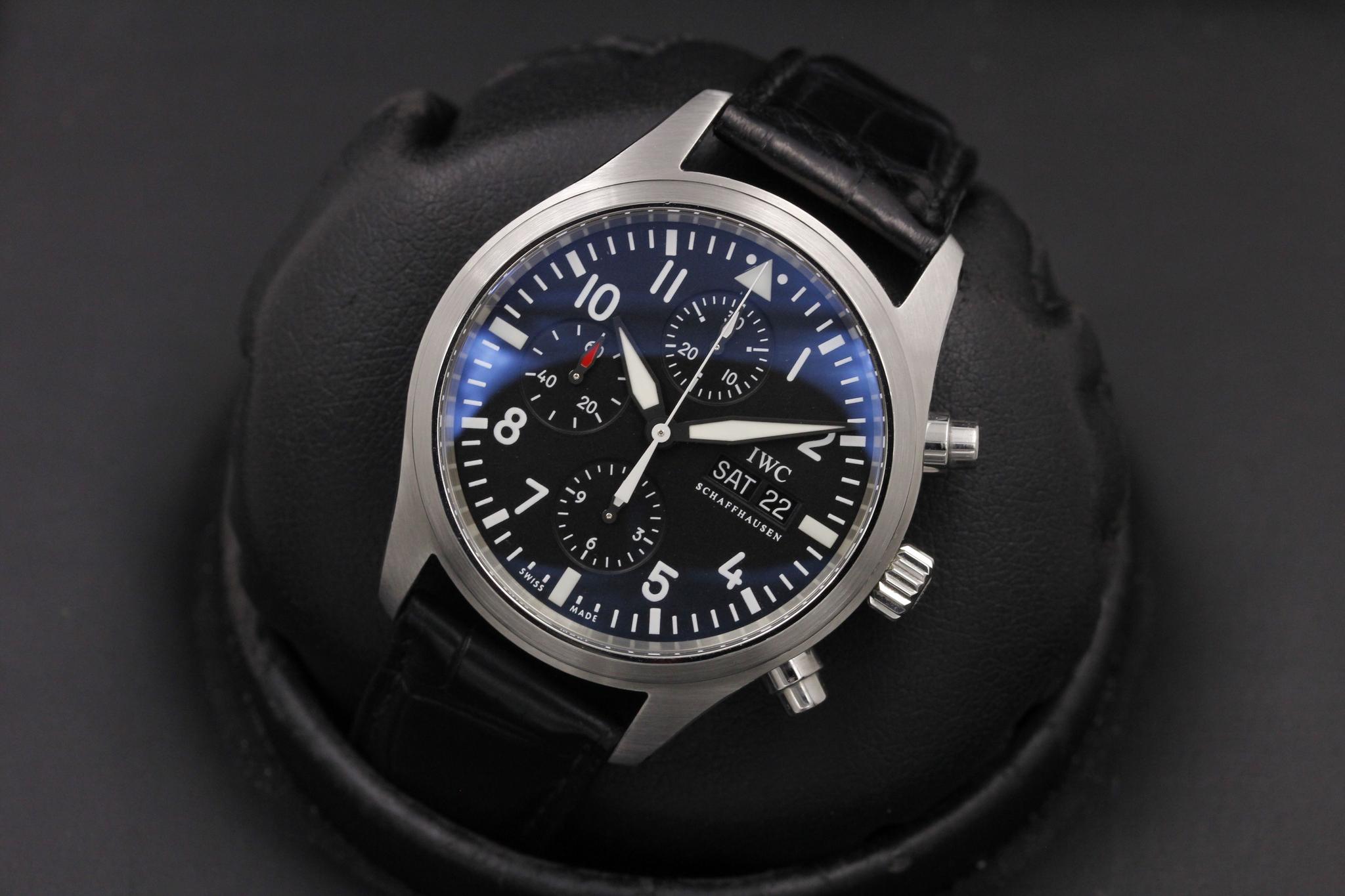 Watch Image 9