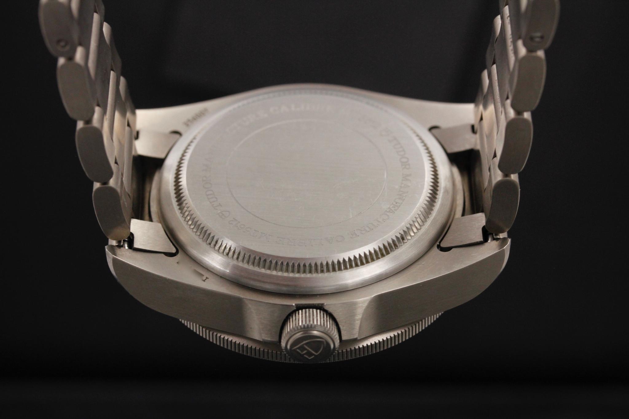 Watch Image 7
