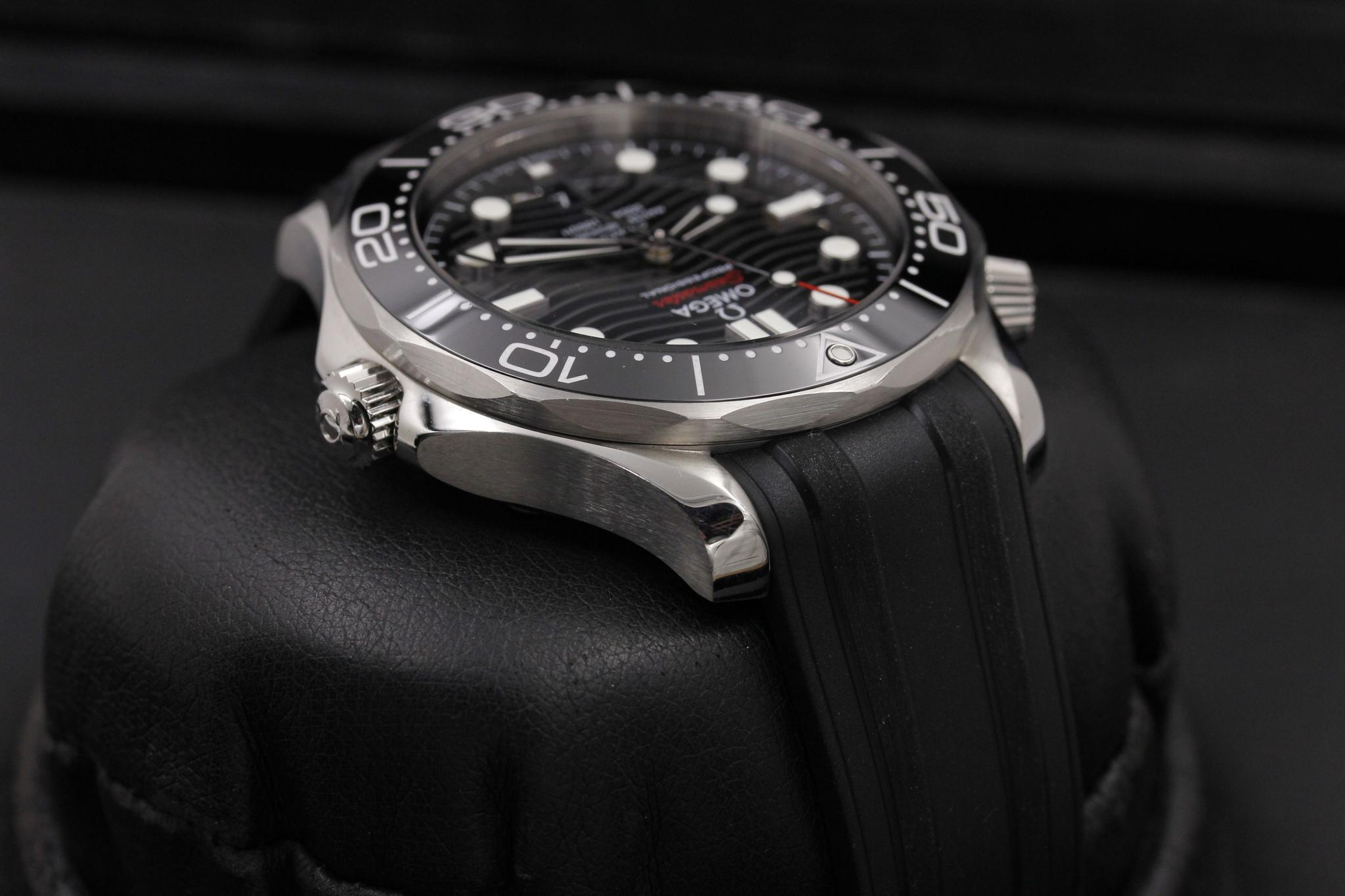 Watch Image 4