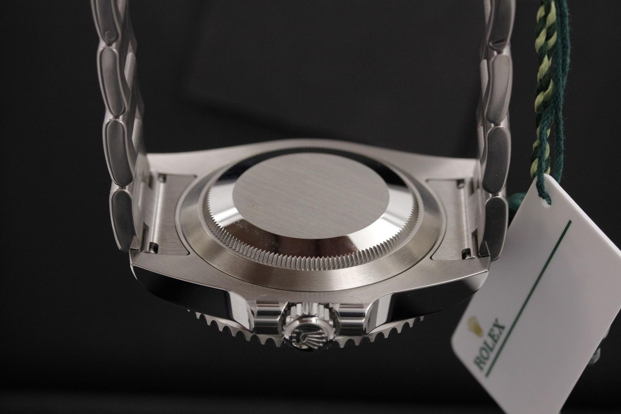 Watch Image 7