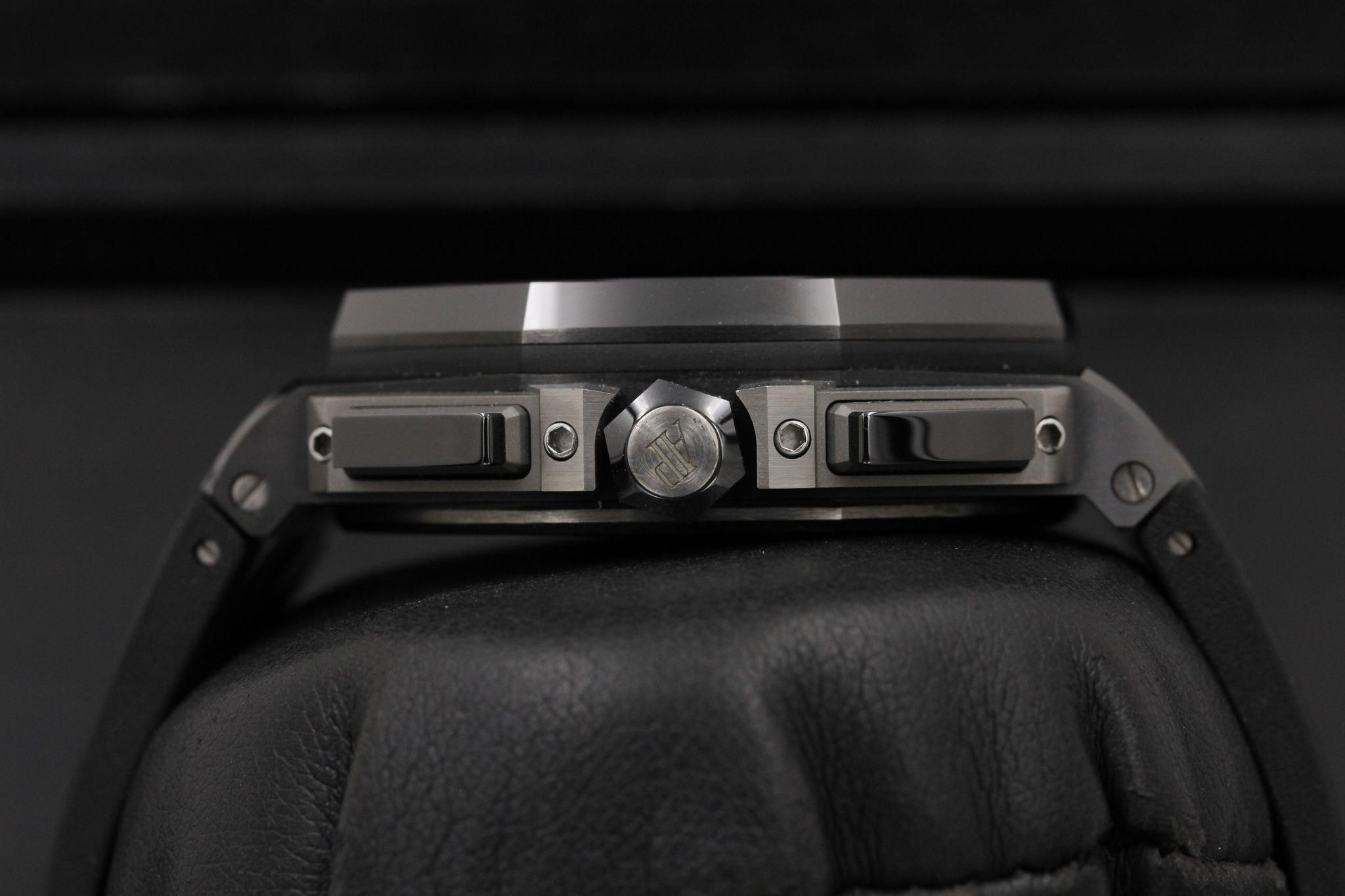 Watch Image 3