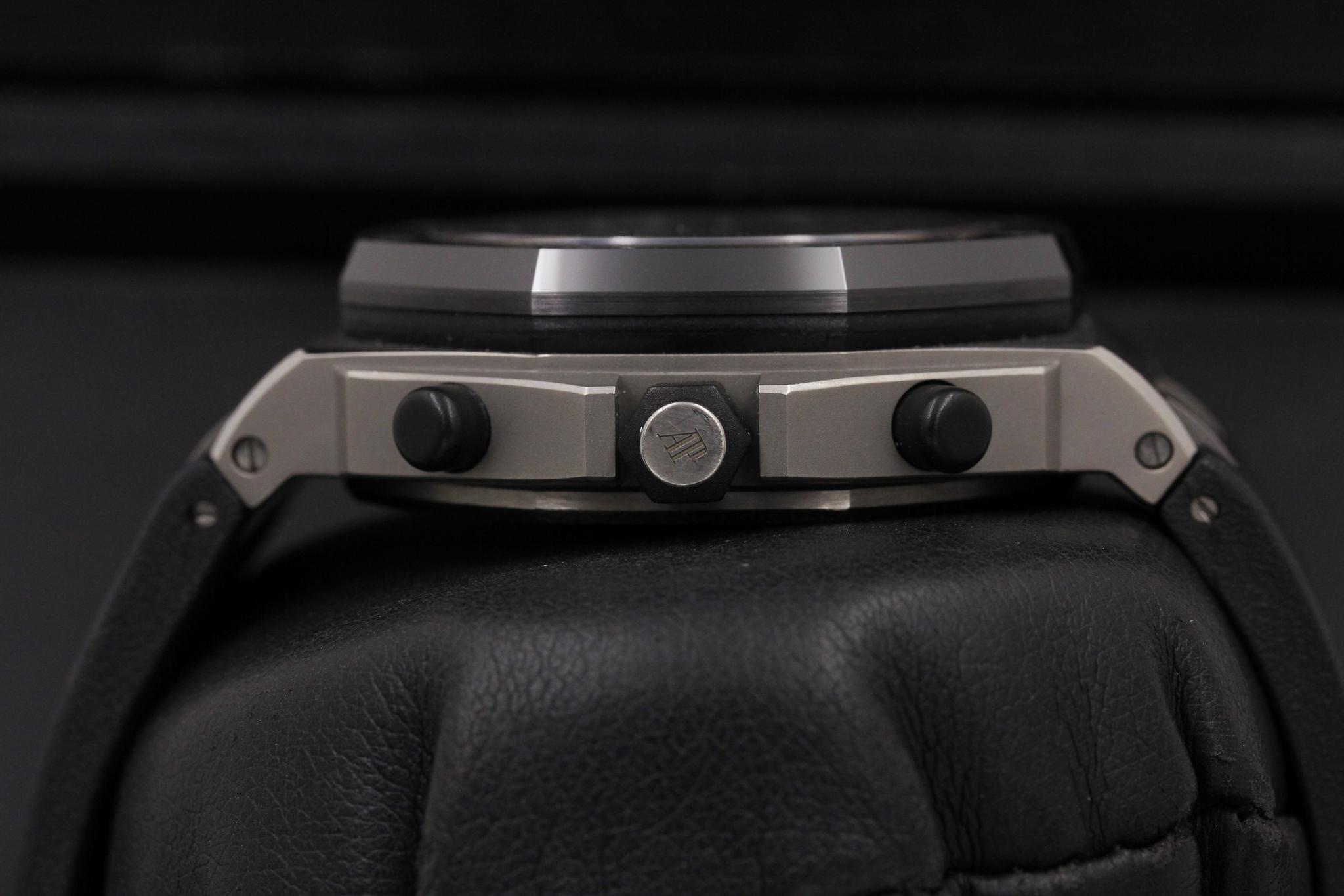 Watch Image 3