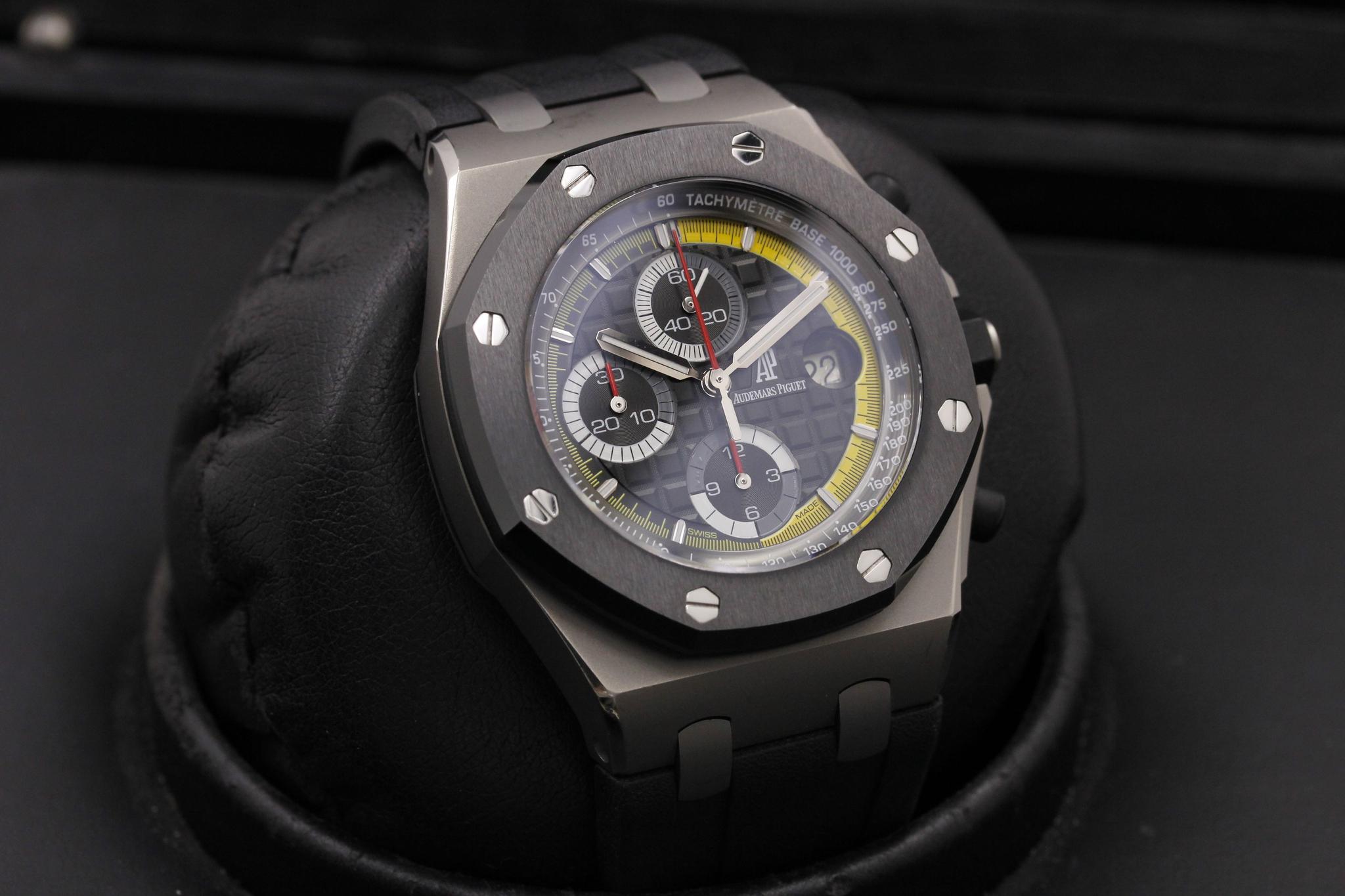 Watch Image 10