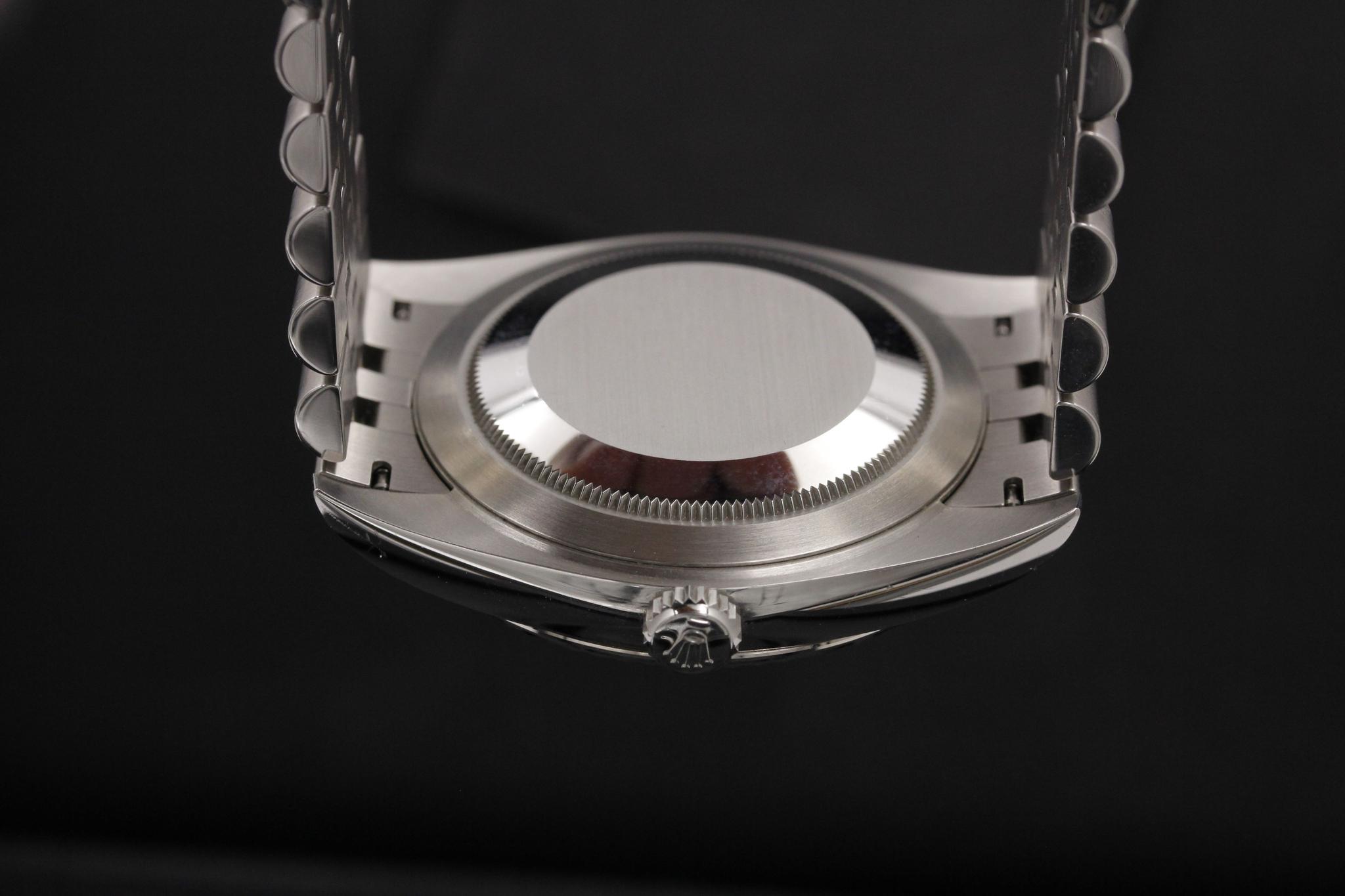 Watch Image 7
