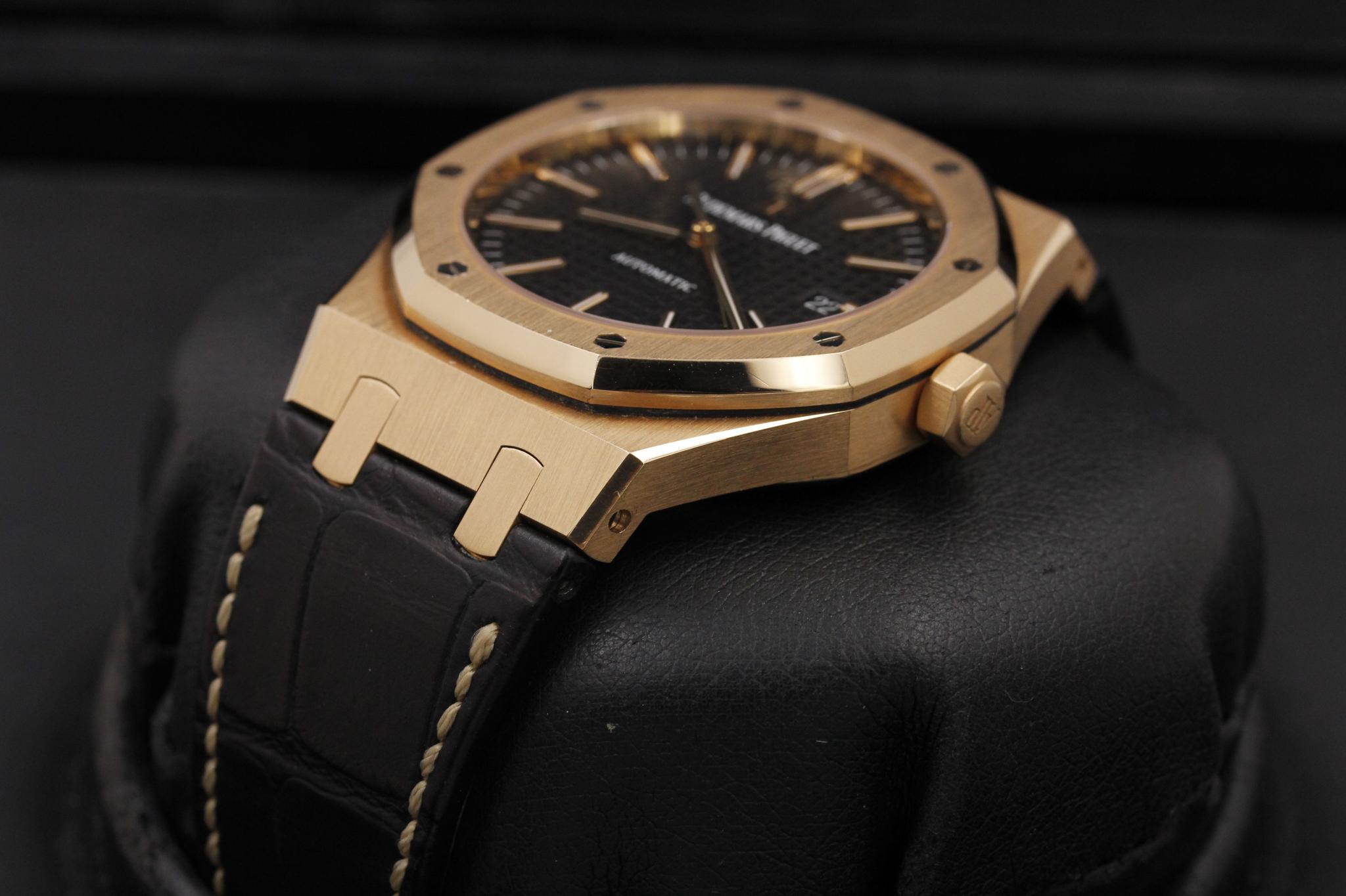 Watch Image 2