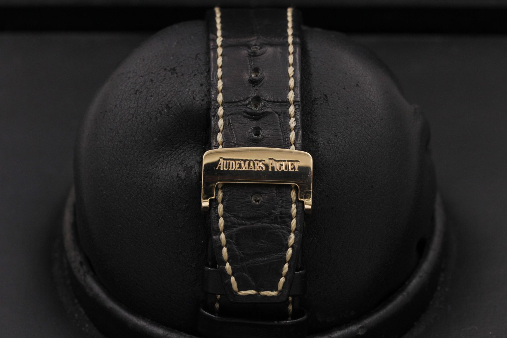 Watch Image 8