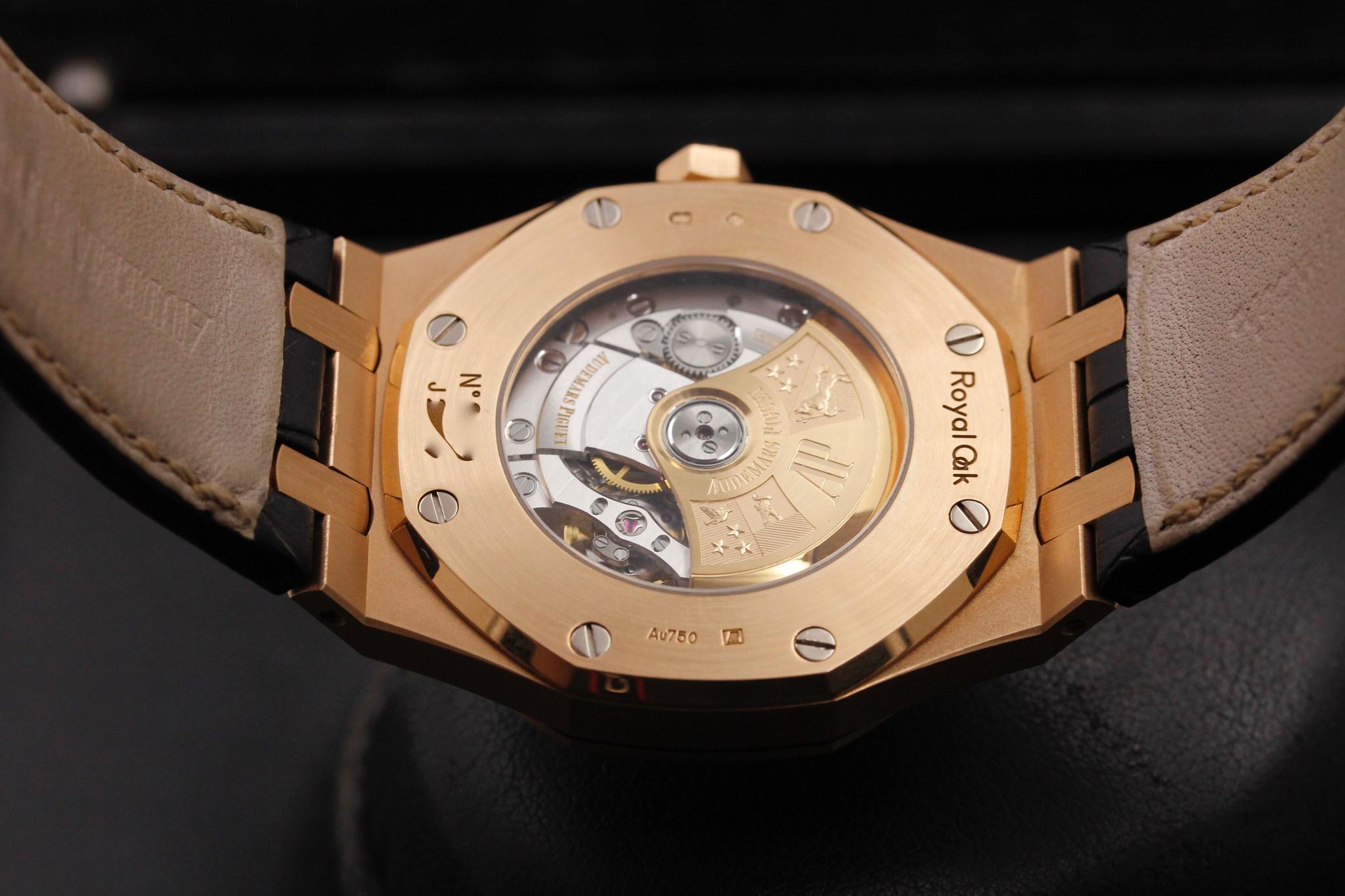 Watch Image 7